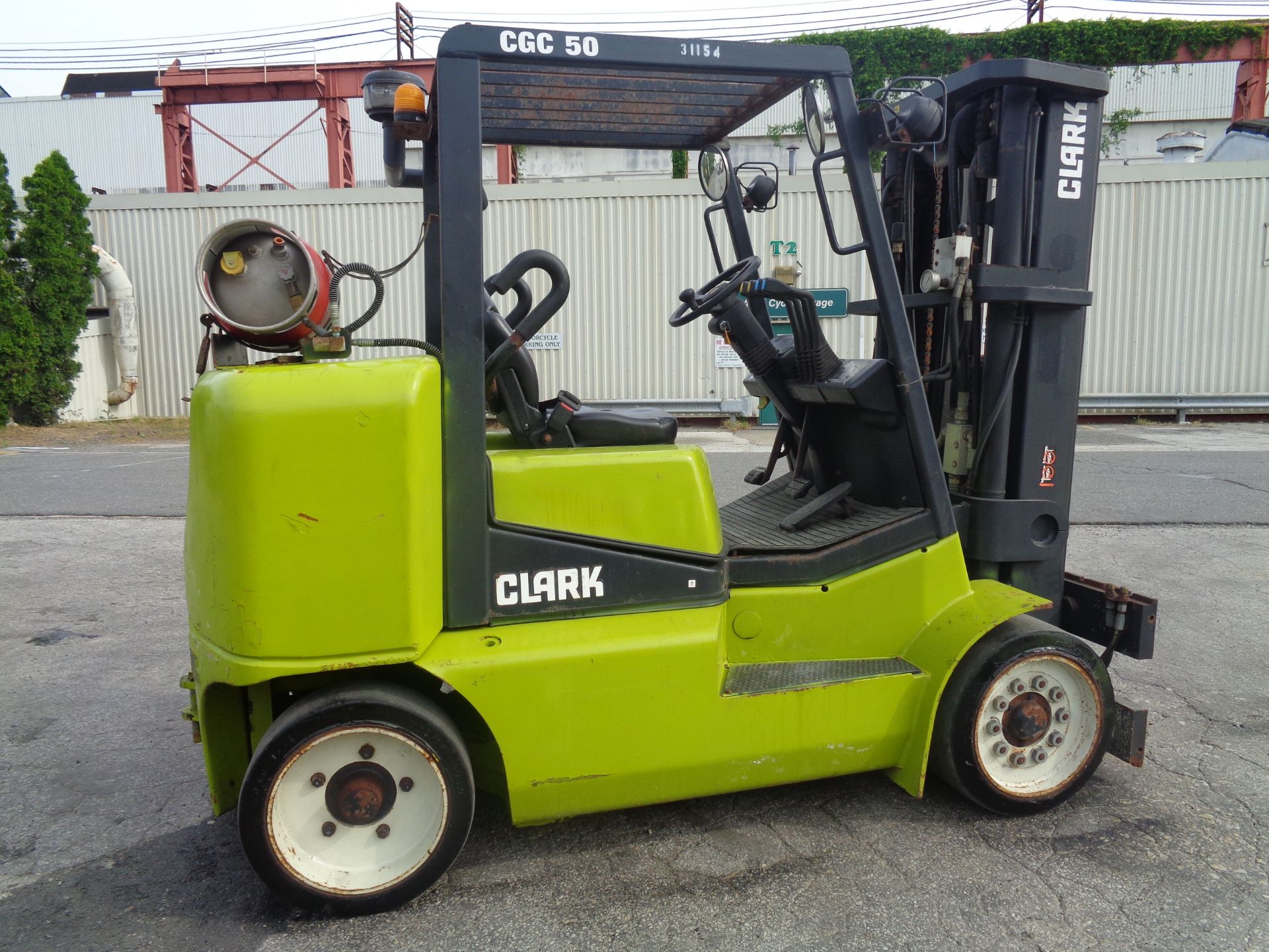 2014 Clark CGC50L 10,000lb Forklift - Image 3 of 15