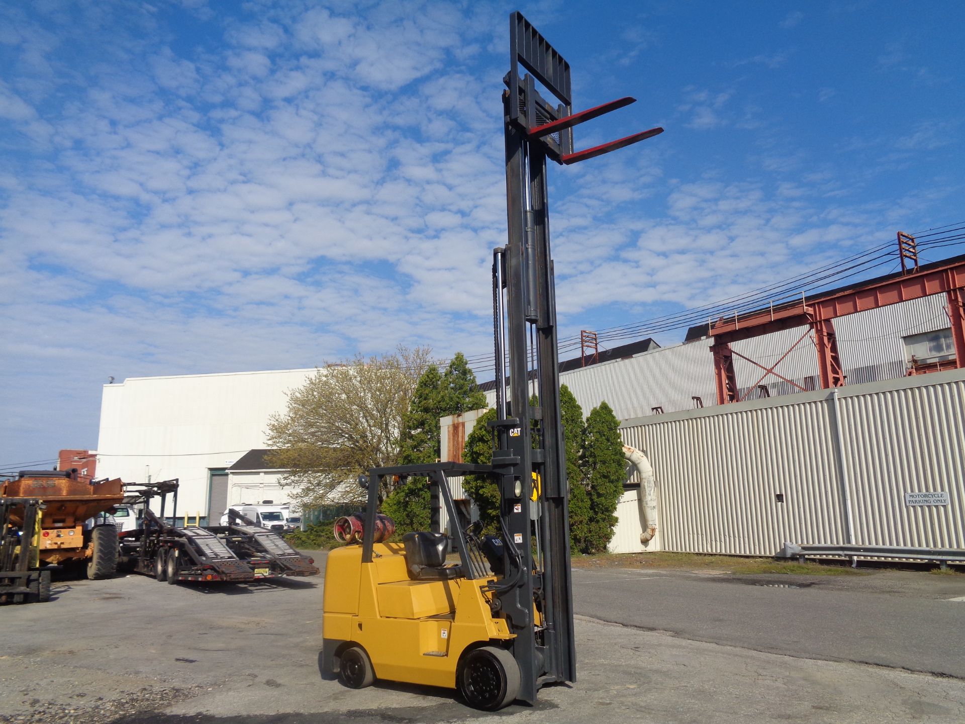 Caterpillar GC45KS 10,000lb Forklift - Image 13 of 15