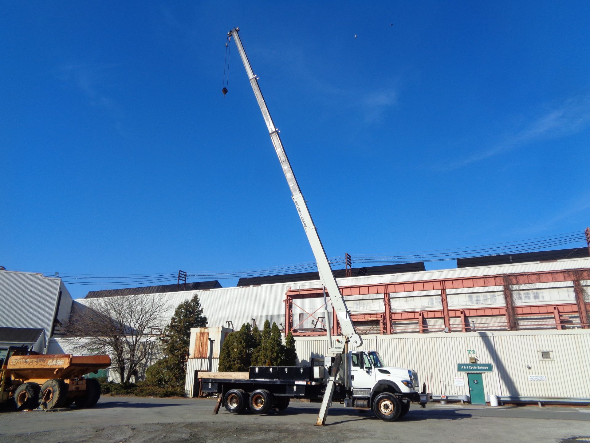 2011 International 20 Ton National Hydraulic Crane Truck - Image 13 of 14