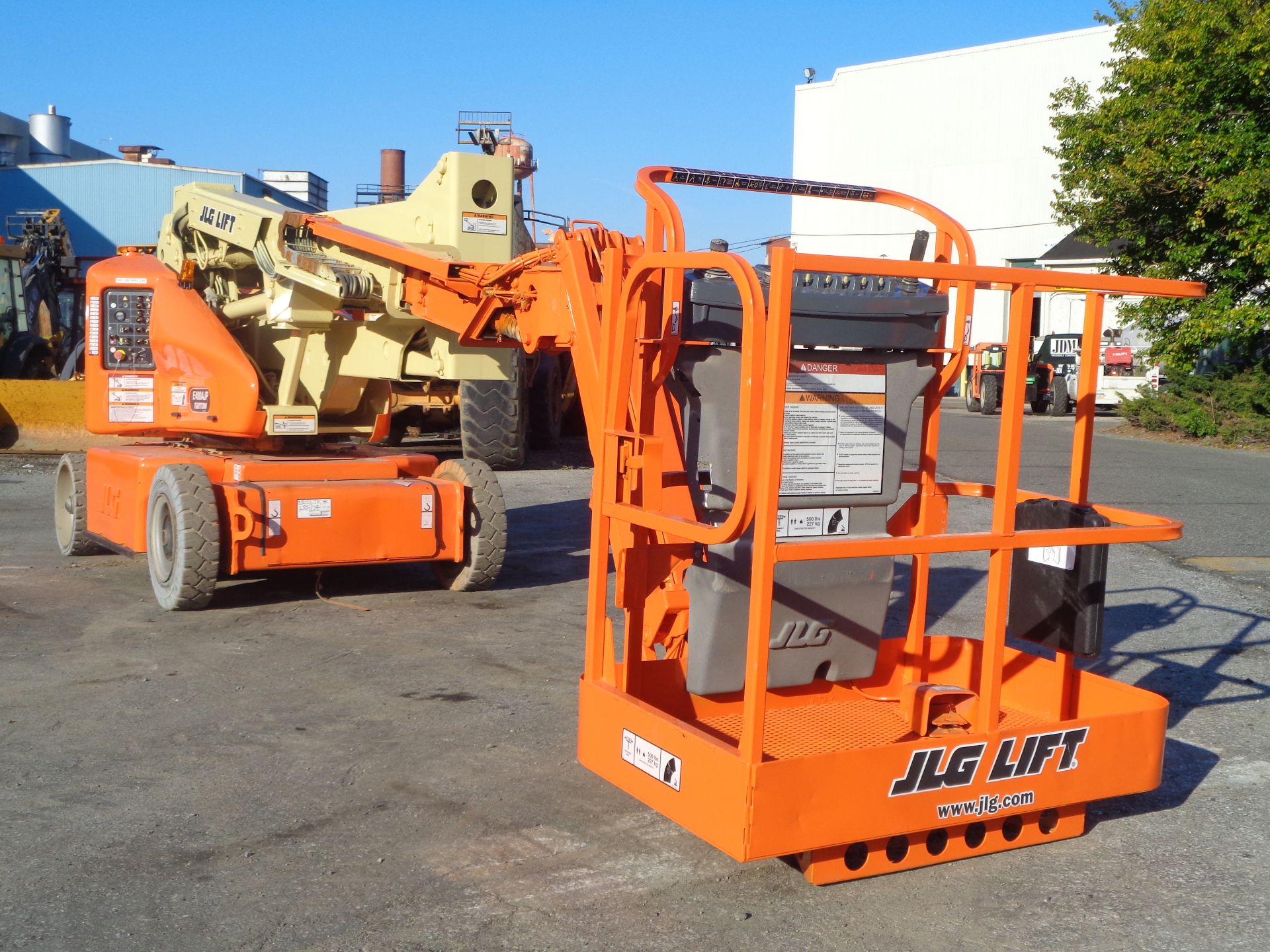 2011 JLG E400AJPN 40ft Electric Boom Lift - Image 12 of 23