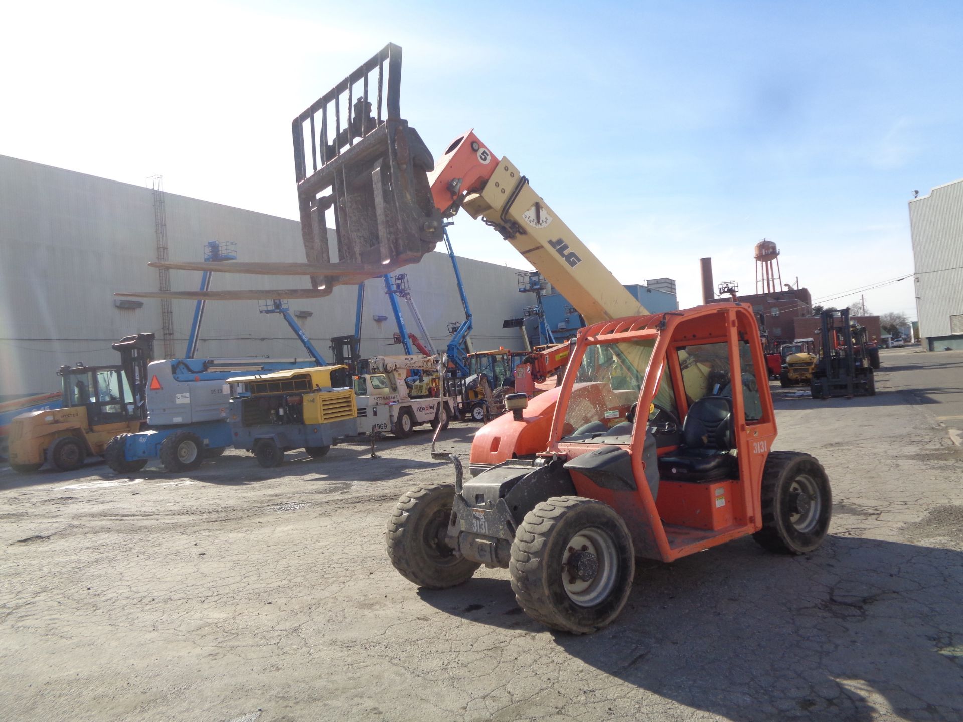 2009 JLG G5-18A 5,000lb Telescopic Forklift - Image 6 of 9