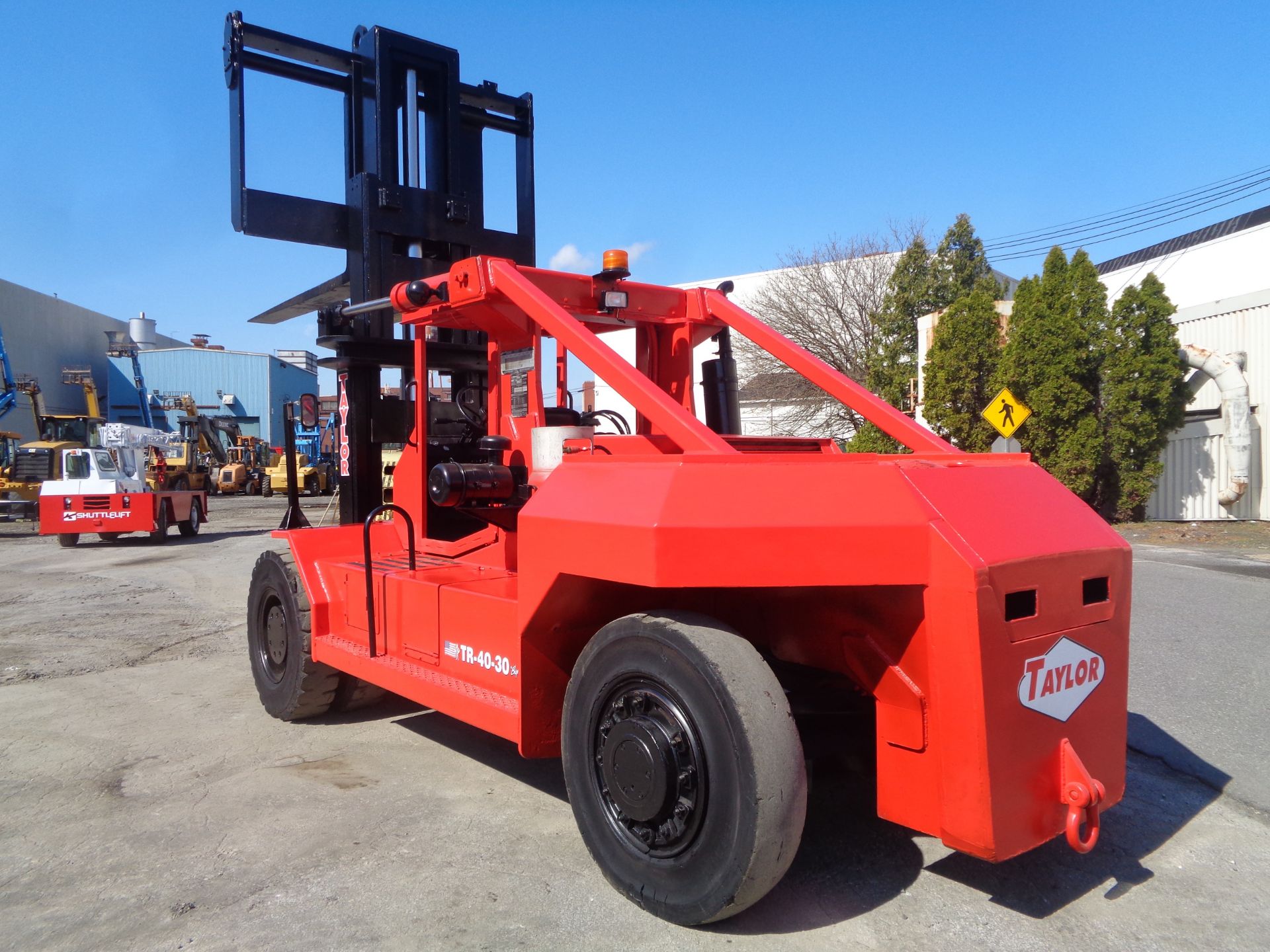 Taylor 30/40 40000lb Forklift - Triple Mast - Image 16 of 18