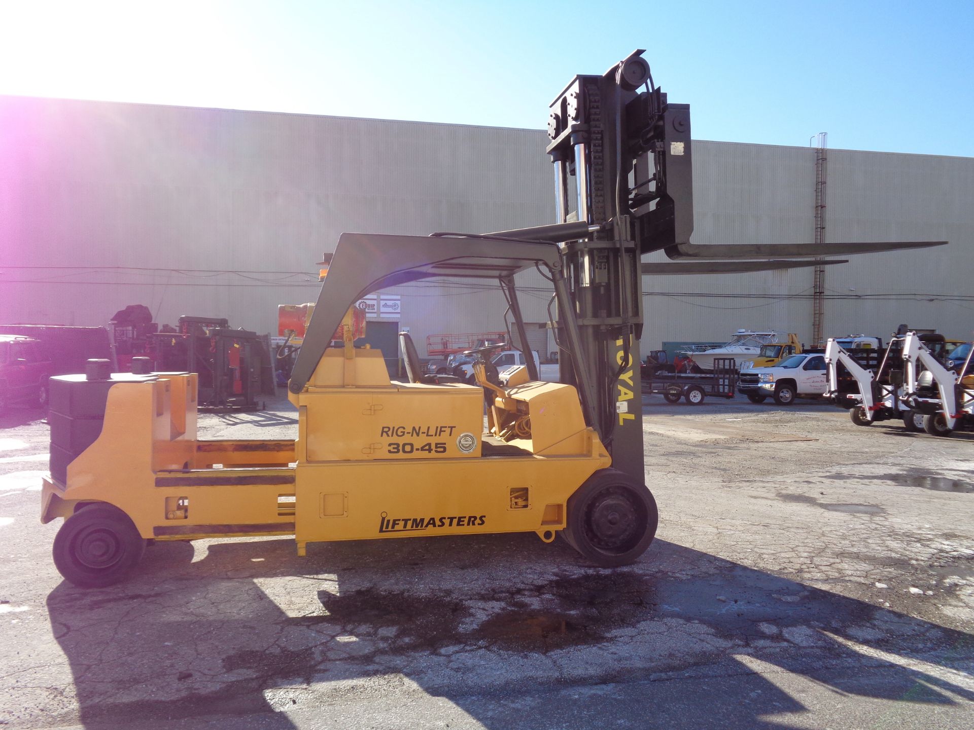 2008 Royal 30/45 45,000lb Forklift - Image 18 of 22