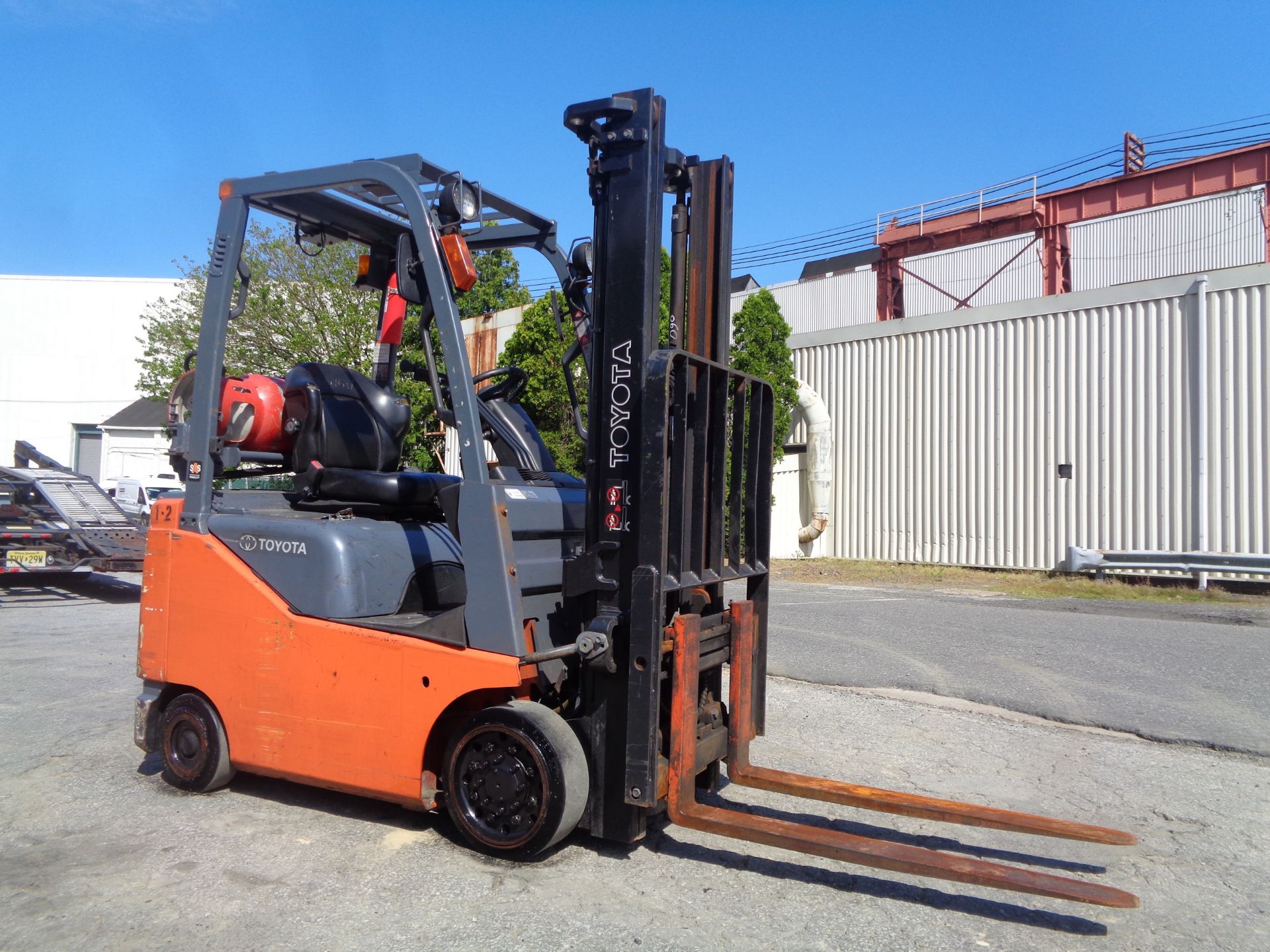 2014 Toyota 8FGCU15 3,000lb Forklift - Image 7 of 16