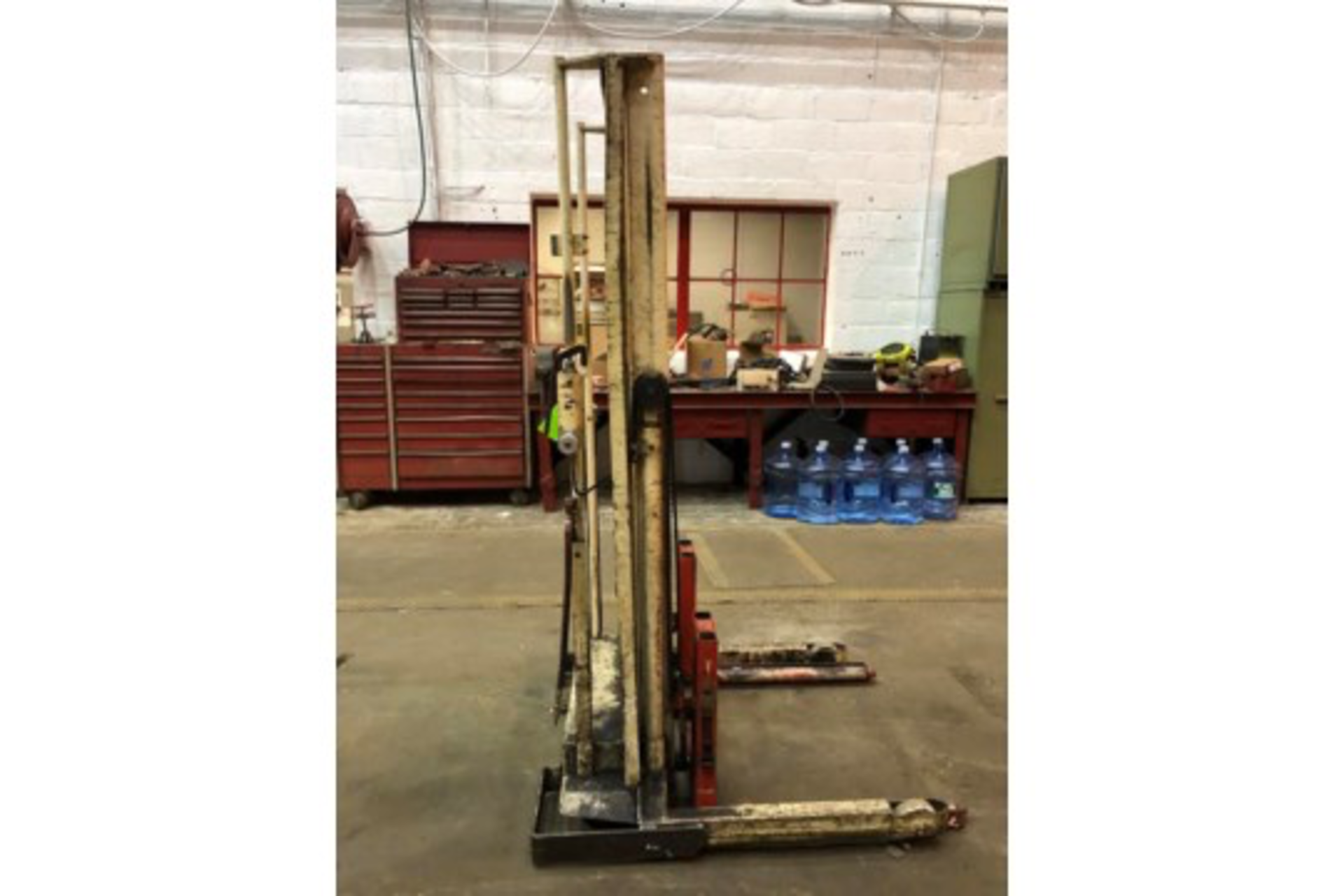 Stertil Transmission Lift - Image 2 of 4