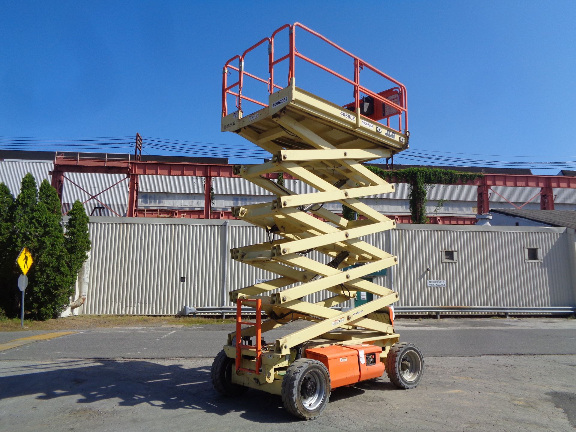 2012 JLG 4069LE 40 ft Electric Scissor Lift - Image 11 of 18