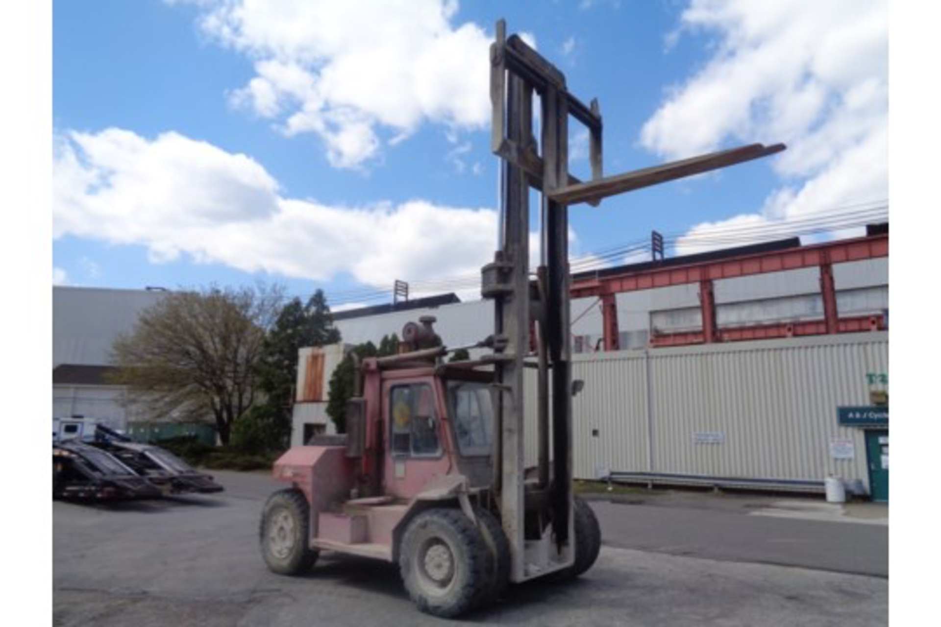 Taylor TE200S 20,000lb Forklift - Image 7 of 10