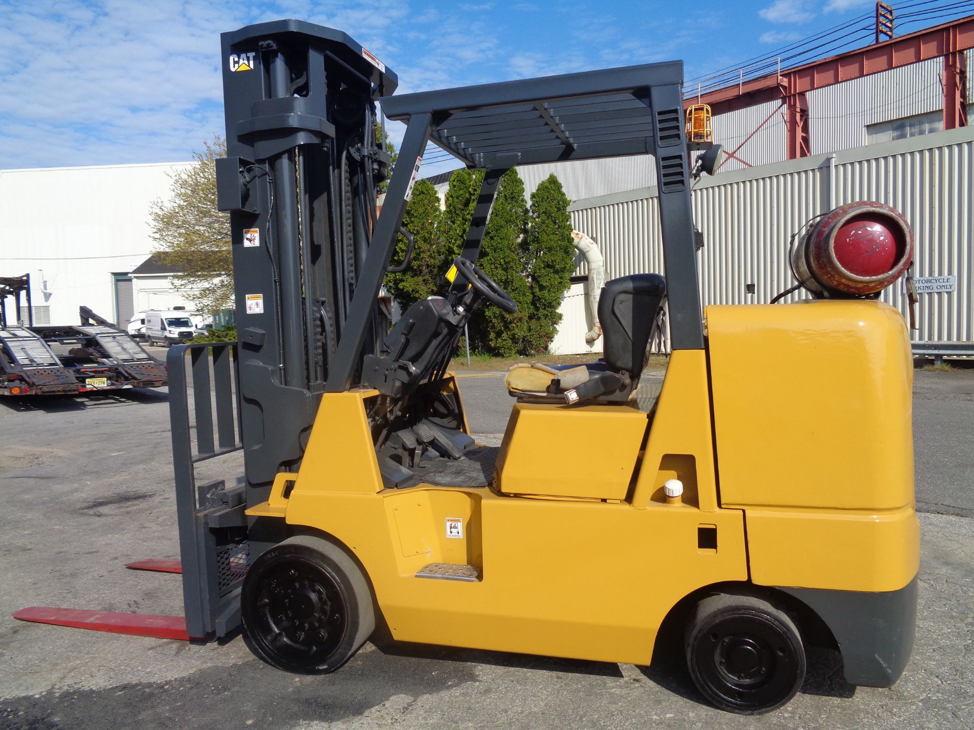 Caterpillar GC45KS 10,000lb Forklift - Image 4 of 15