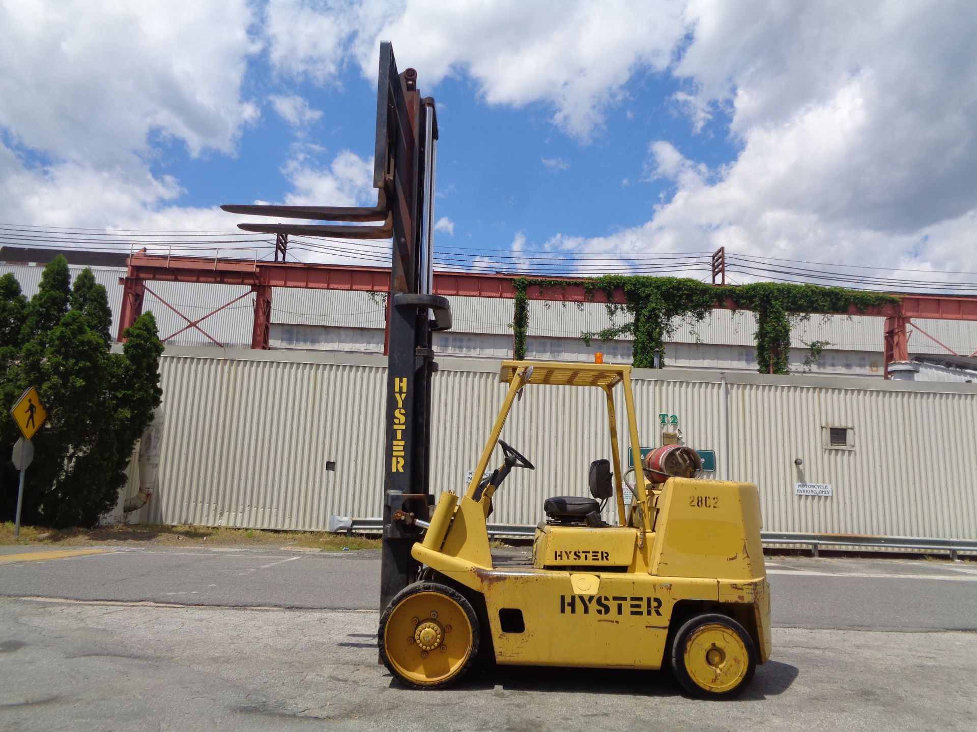 Hyster S155XL 15,500lb Forklift - Image 8 of 19