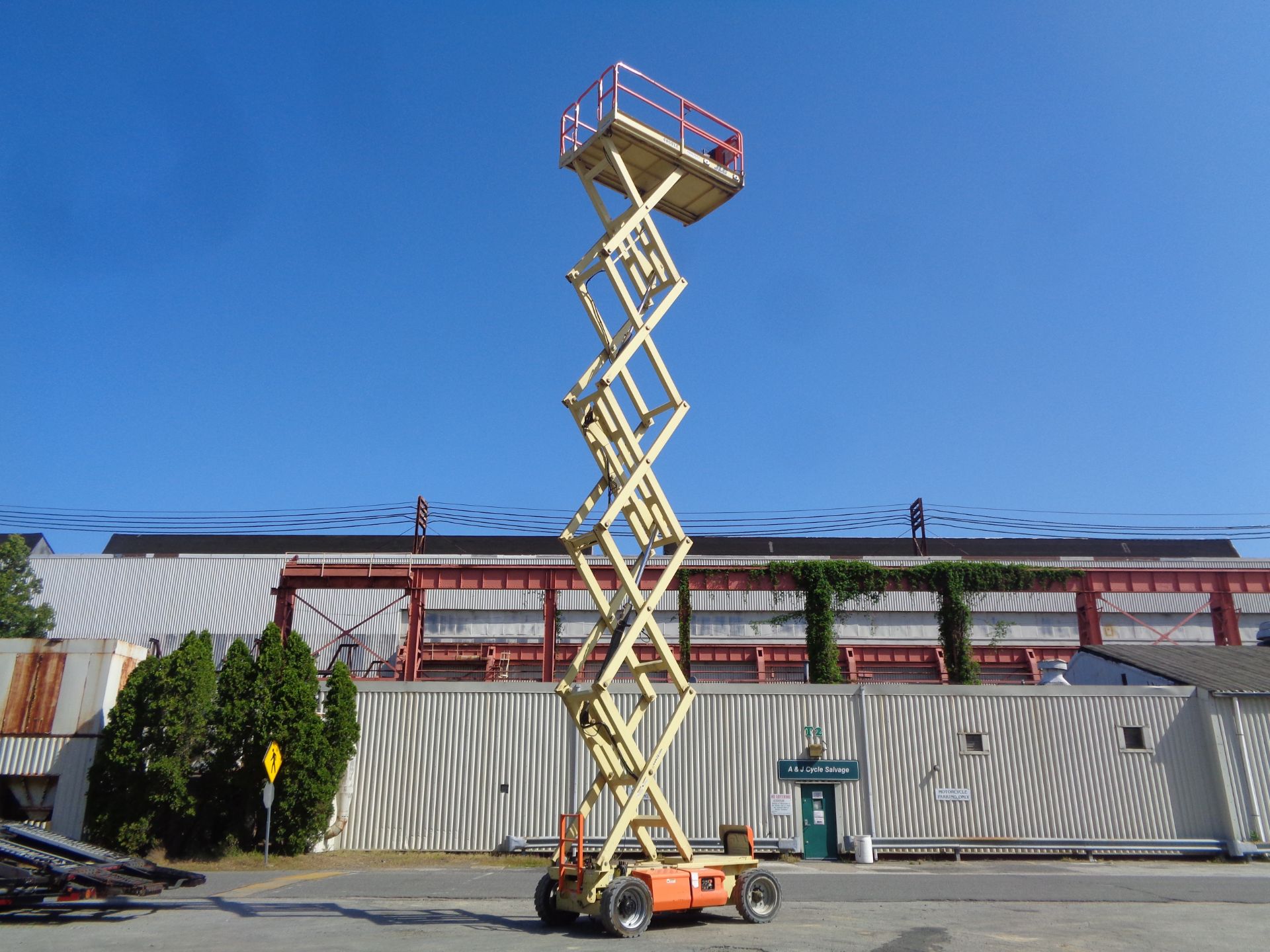 2012 JLG 4069LE 40 ft Electric Scissor Lift - Image 15 of 18