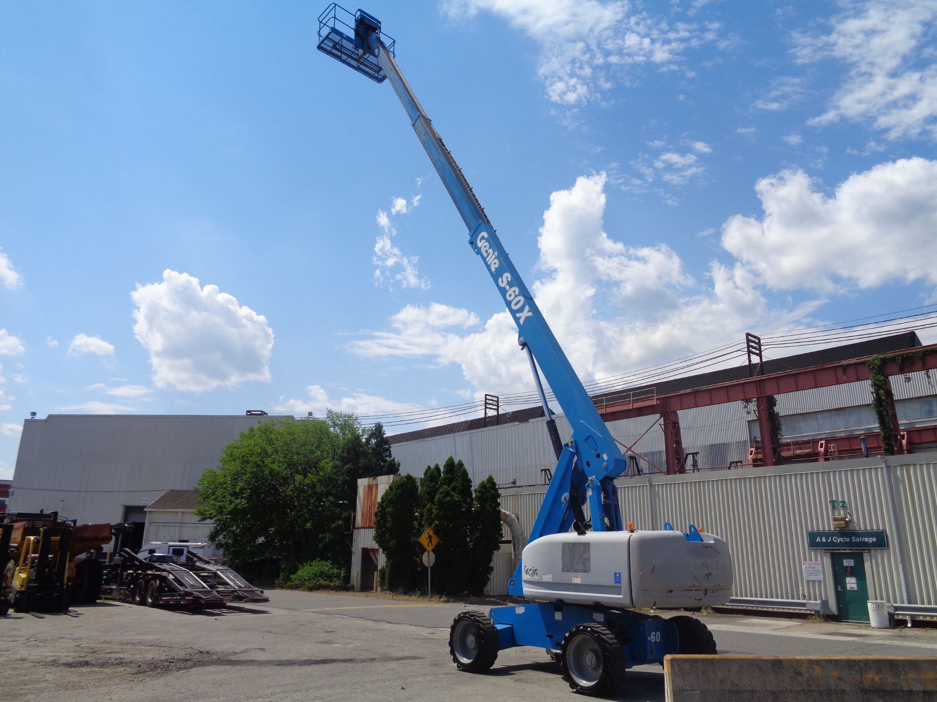 2012 Genie S60 60ft Boom Lift - Image 18 of 18