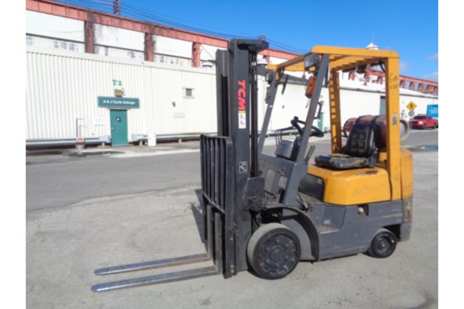 TCM FCG15F9 3,000lb Forklift - Image 6 of 16