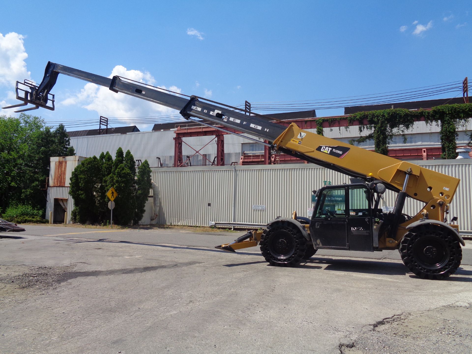 2012 Caterpillar TL1255C 12,000 lb Telescopic Forklift - Image 21 of 24