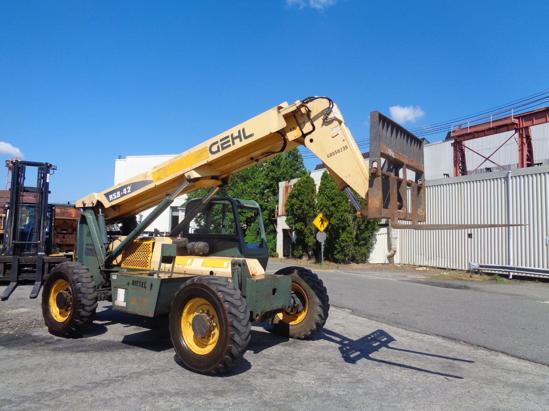 Gehl RS8-42 8,000lb Telecopic Forklift - Image 9 of 14