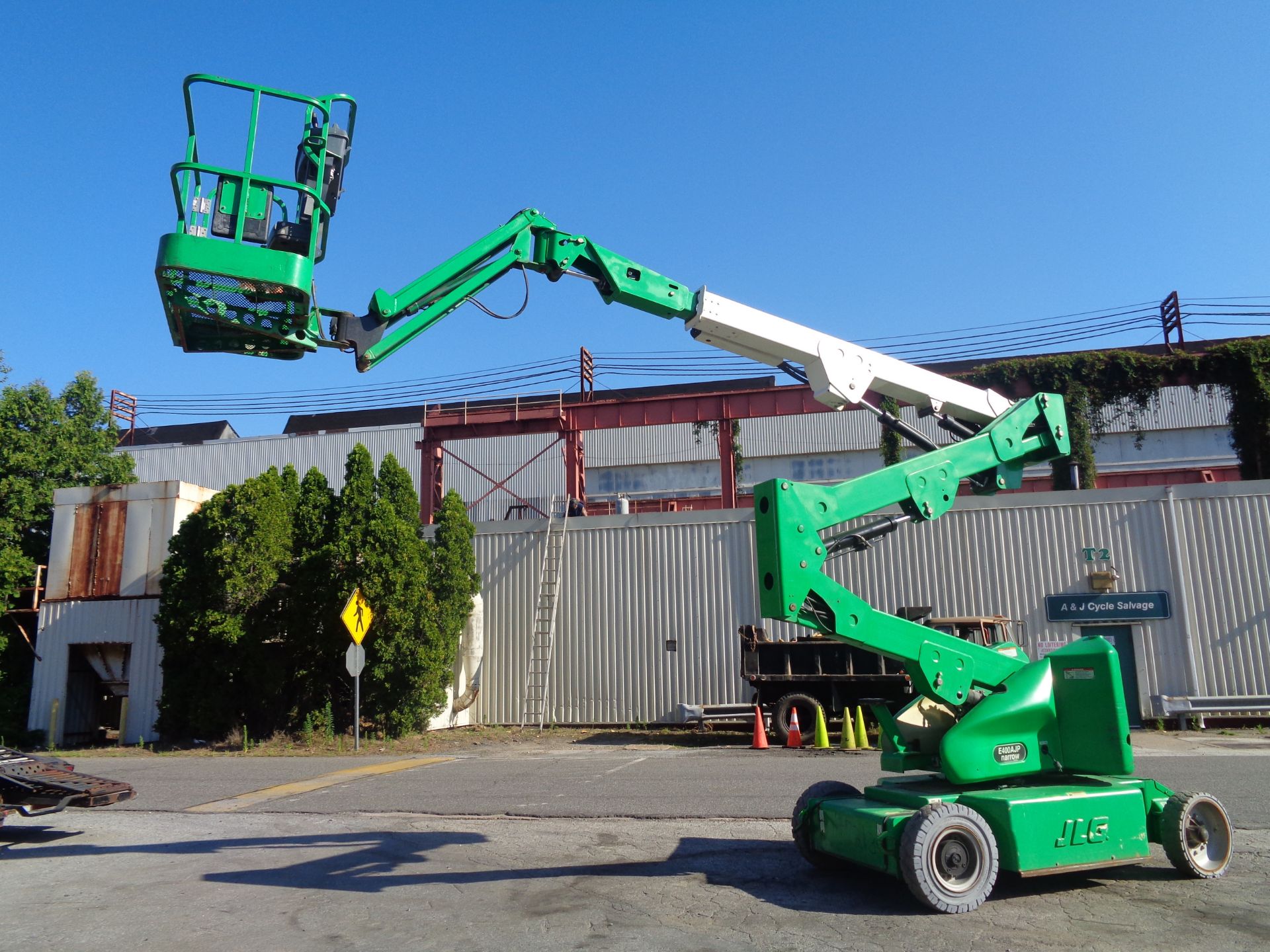 2011 JLG E400AJPN Electric Boom Lift - Image 6 of 10