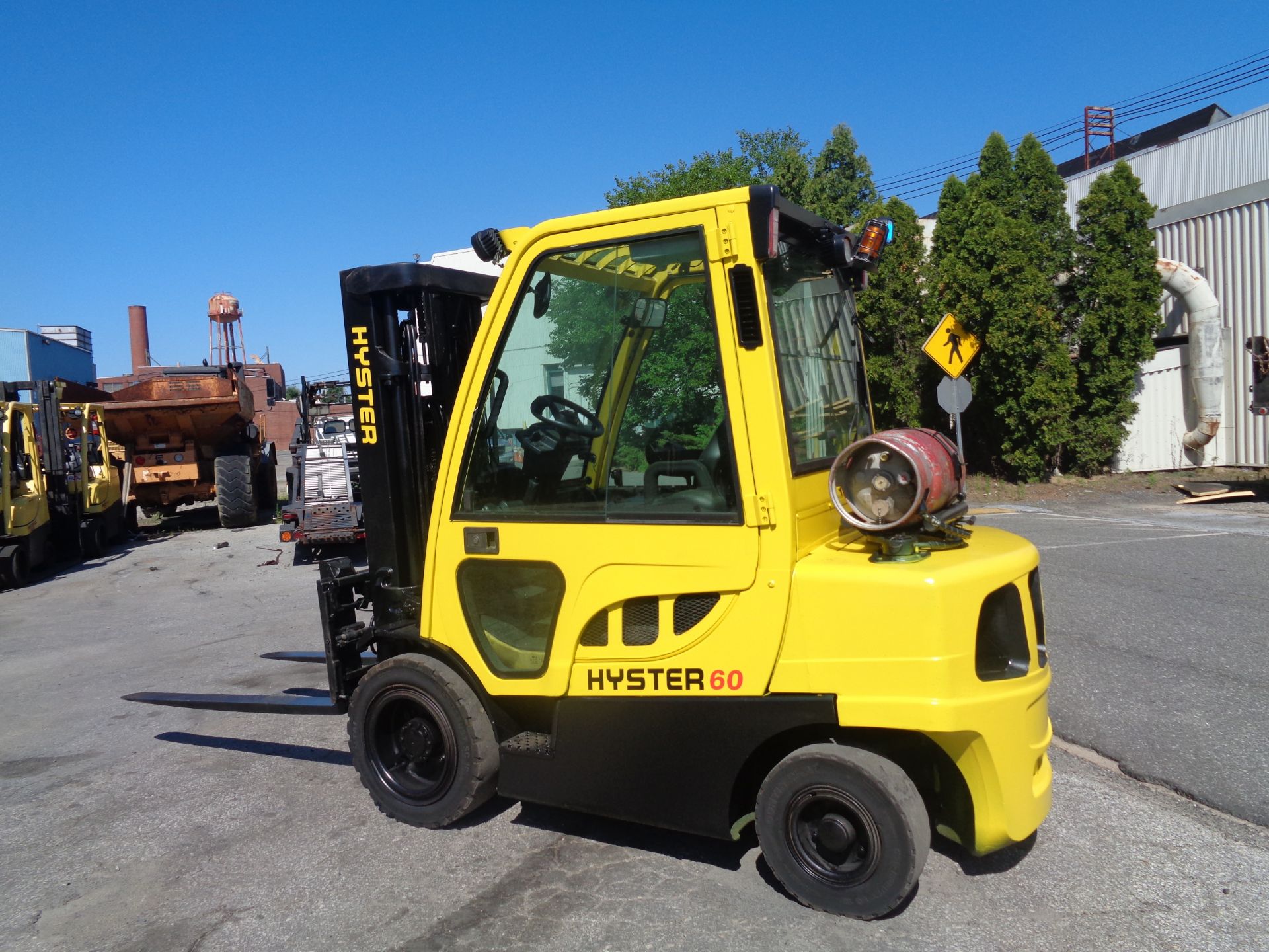 2015 Hyster H60FT 6,000lb Forklift - Image 3 of 13