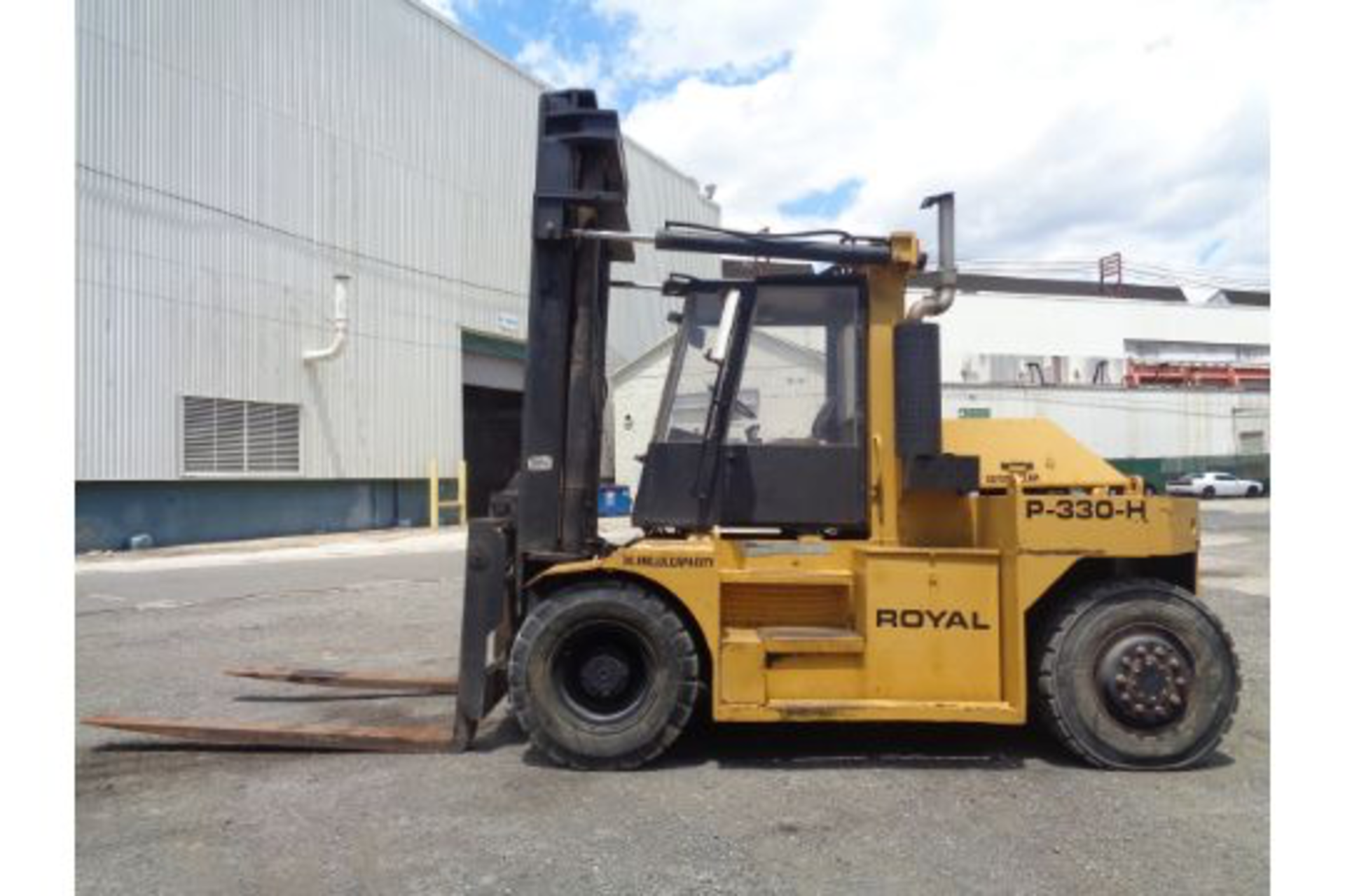 1998 Royal P330H 36,000lb Forklift