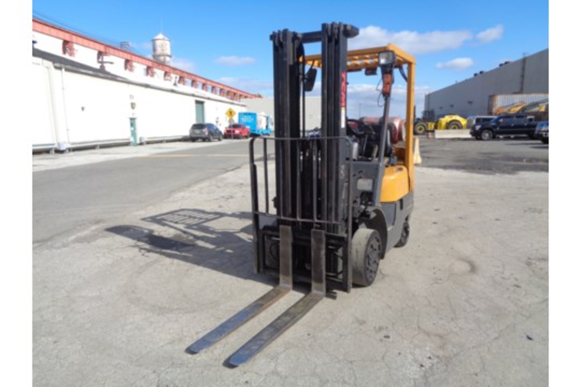 TCM FCG15F9 3,000lb Forklift - Image 5 of 16