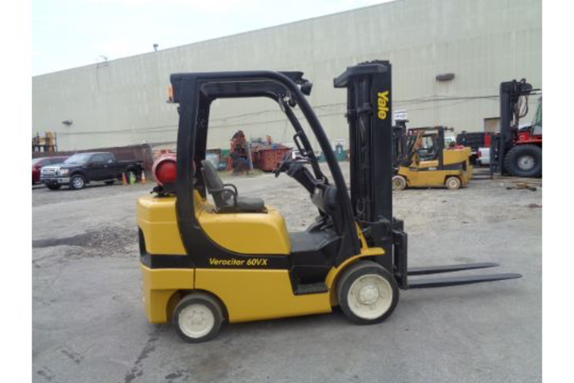 2012 Yale GLC060VXNVRV086 6,000lb Forklift - Image 2 of 7