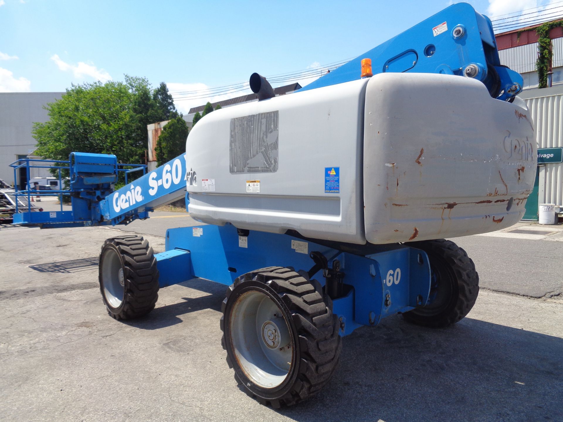 2012 Genie S60 60ft Boom Lift - Image 10 of 18