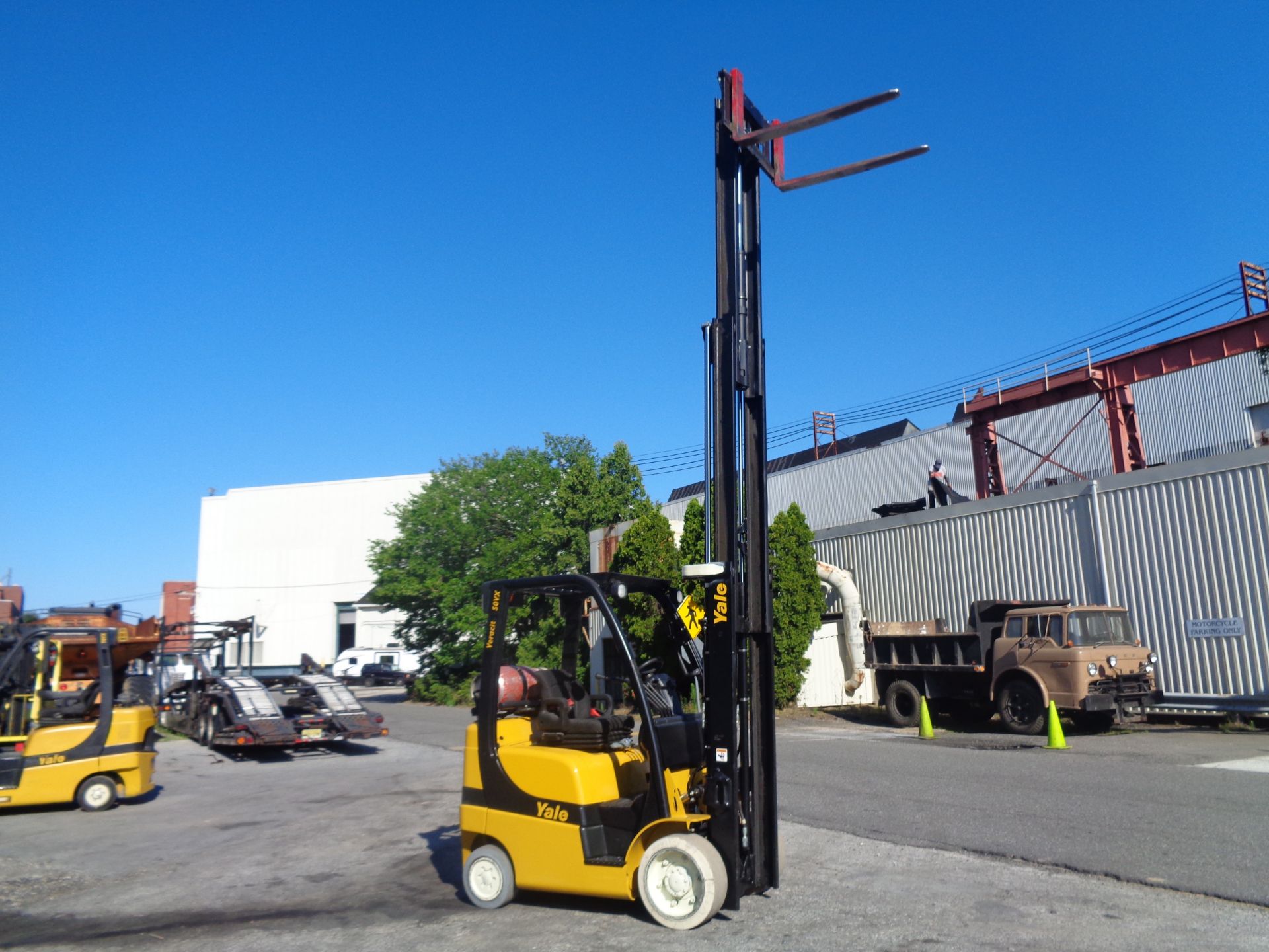 2011 Yale GLC050VXNVSE085 5,000 lb Forklift - Image 7 of 13