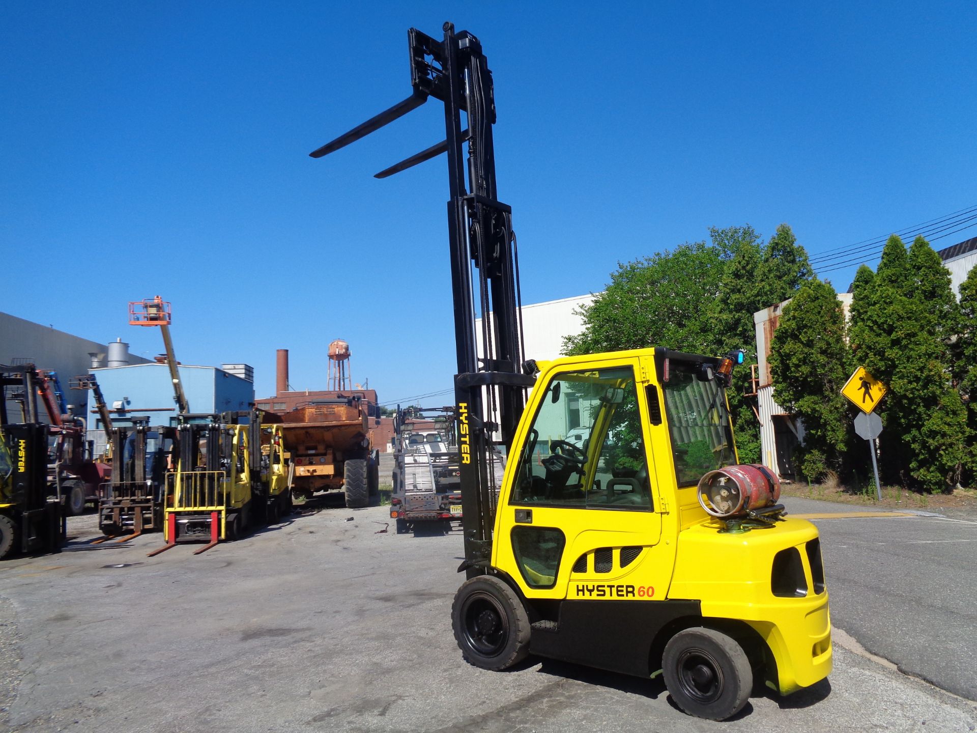 2015 Hyster H60FT 6,000lb Forklift - Image 8 of 13