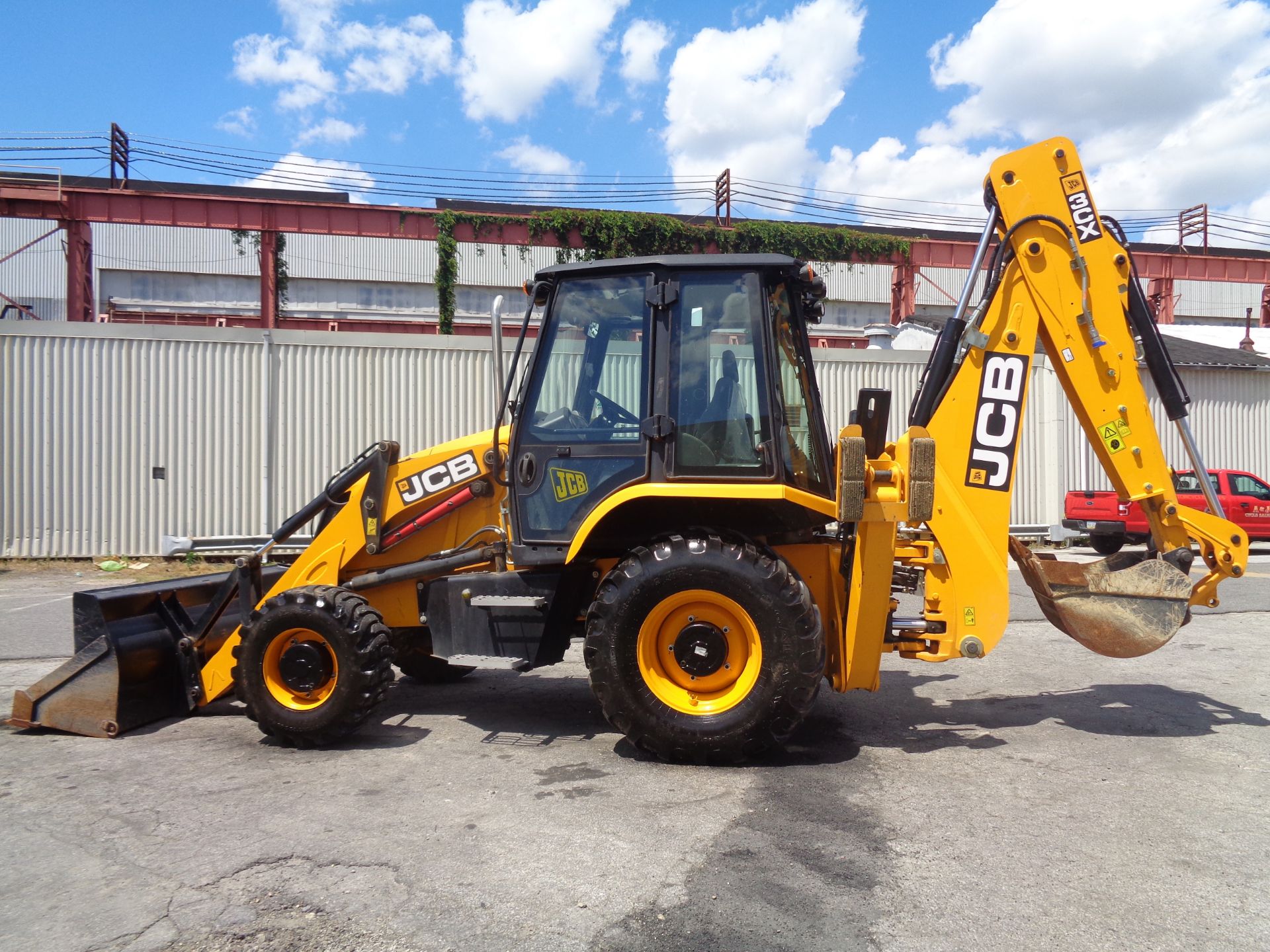 2018 JCB 3CXT 4x4 Backhoe - Only 161 Hours - Image 3 of 22