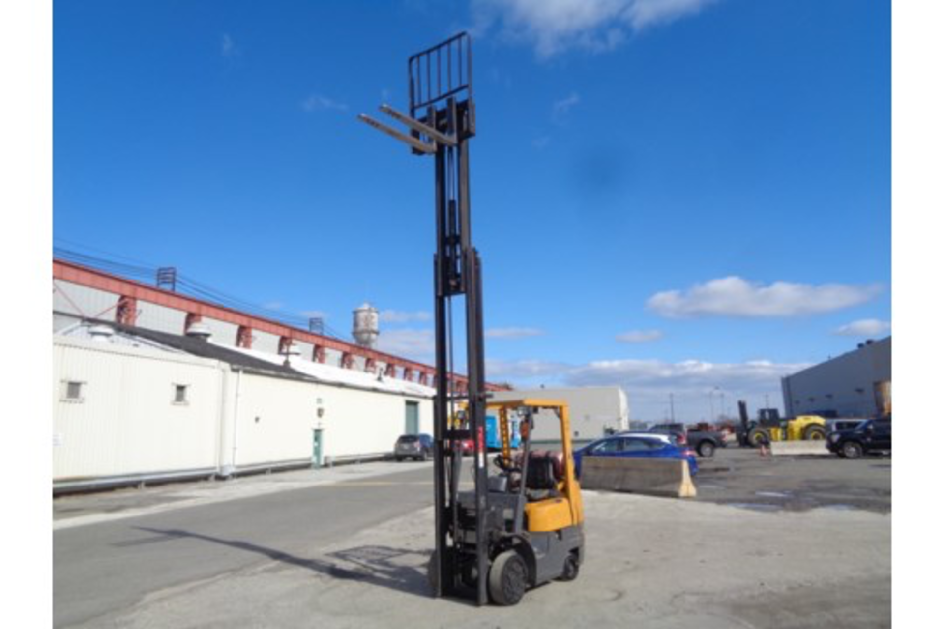 TCM FCG15F9 3,000lb Forklift - Image 10 of 16