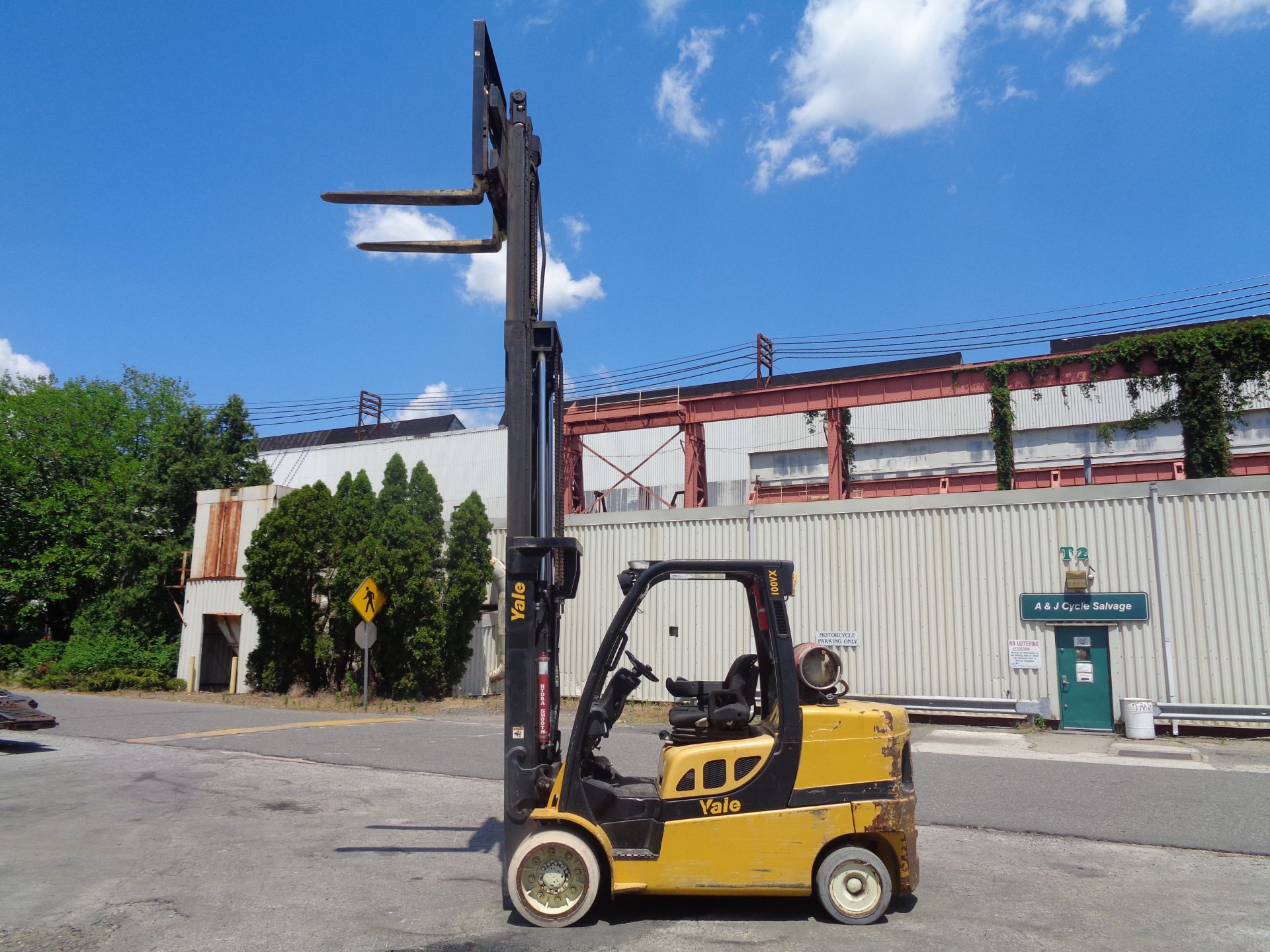 2012 Yale GLC100VXNGSE092 10,000lb Forklift - Image 12 of 17