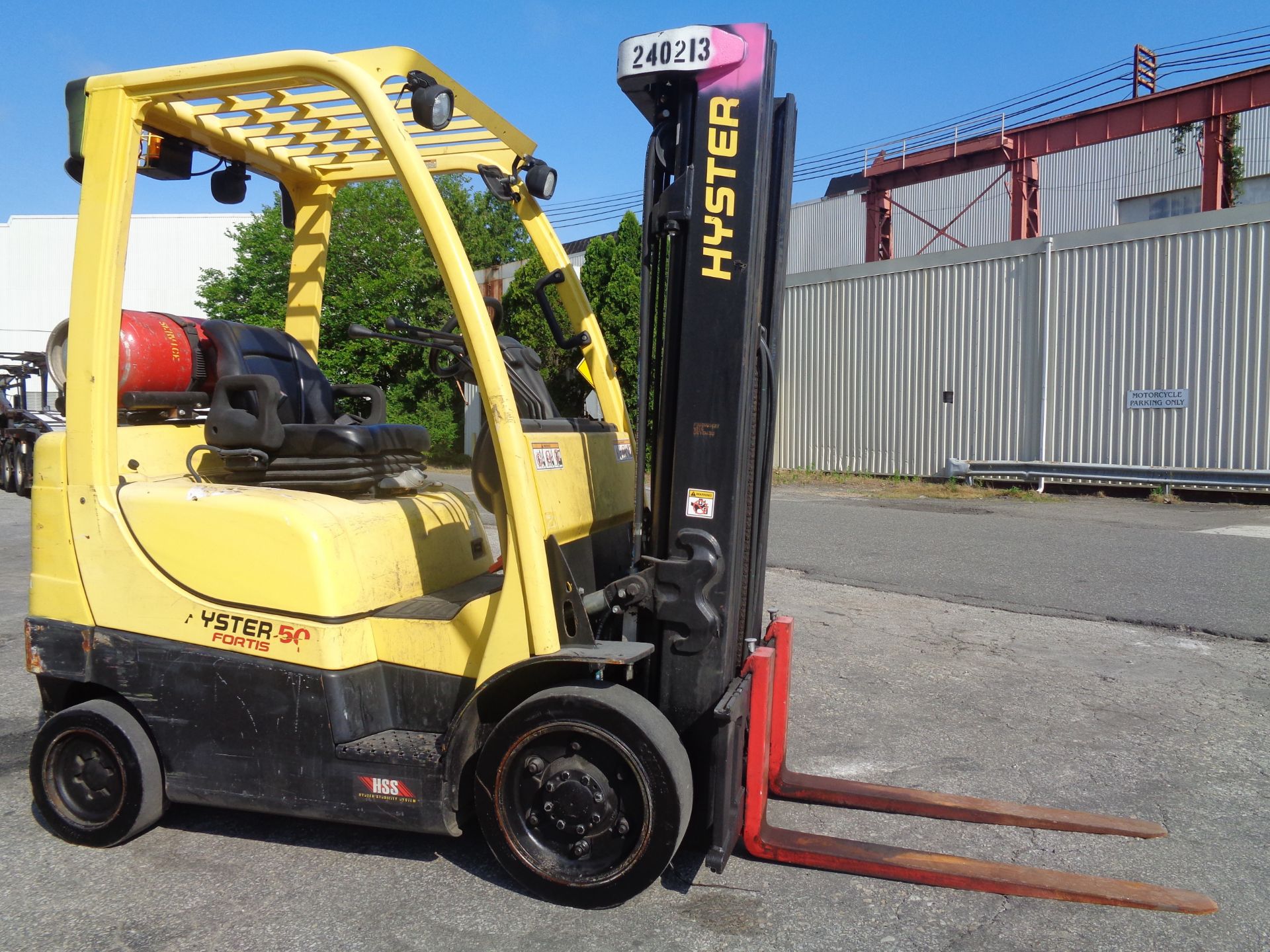 2015 Hyster S50FT 5,000 lb Forklift - Image 8 of 17