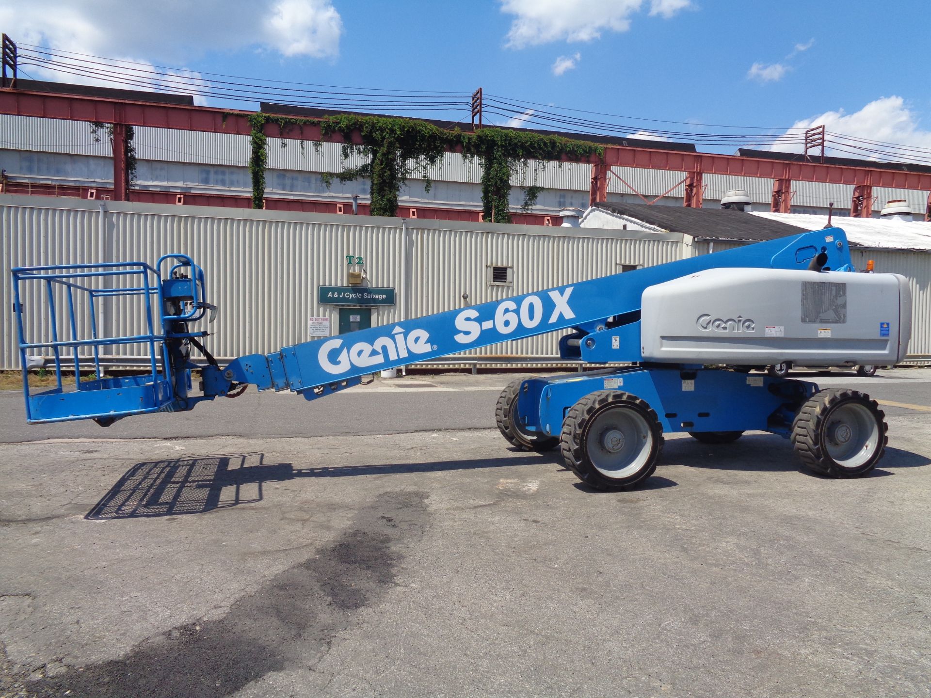 2012 Genie S60 60ft Boom Lift - Image 7 of 18