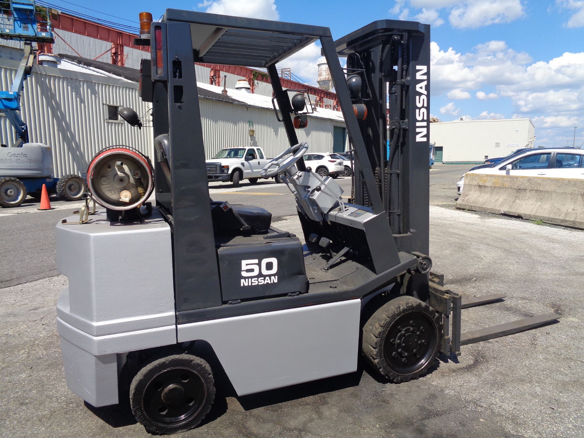 Nissan KCPH02A25PV 4,400 lb Forklift - Image 8 of 17