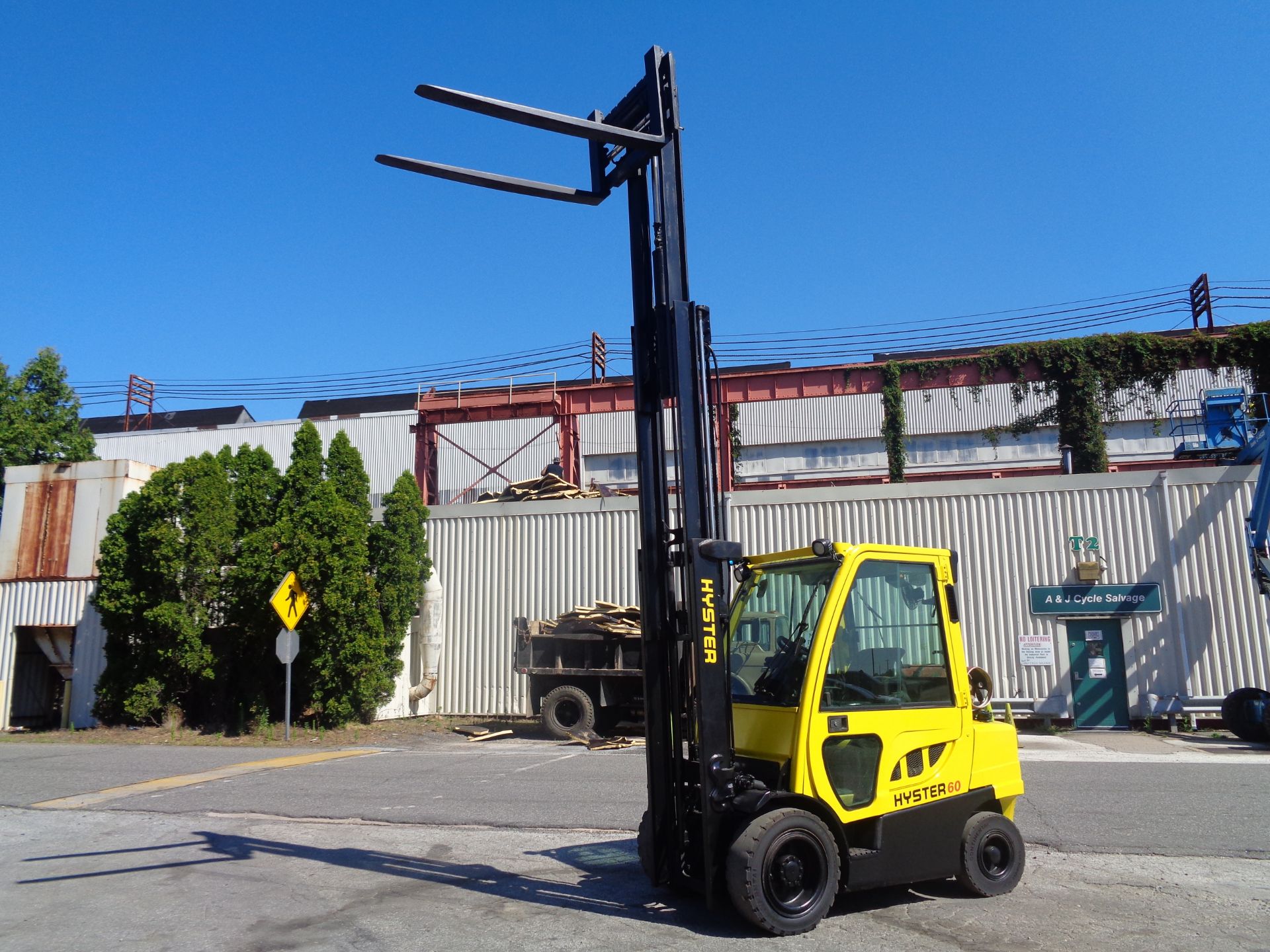 2015 Hyster H60FT 6,000lb Forklift - Image 9 of 13