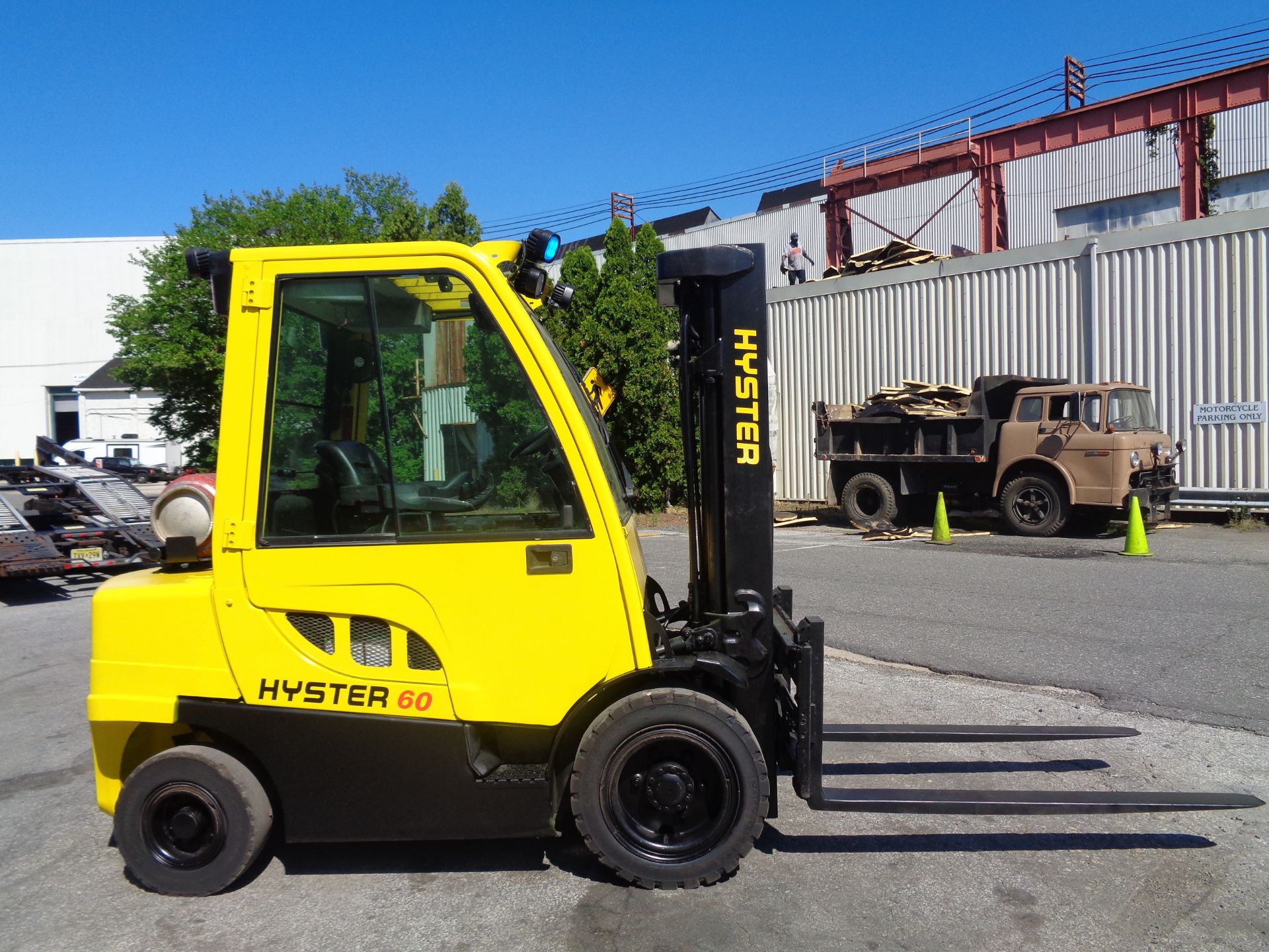 2015 Hyster H60FT 6,000lb Forklift - Image 11 of 13