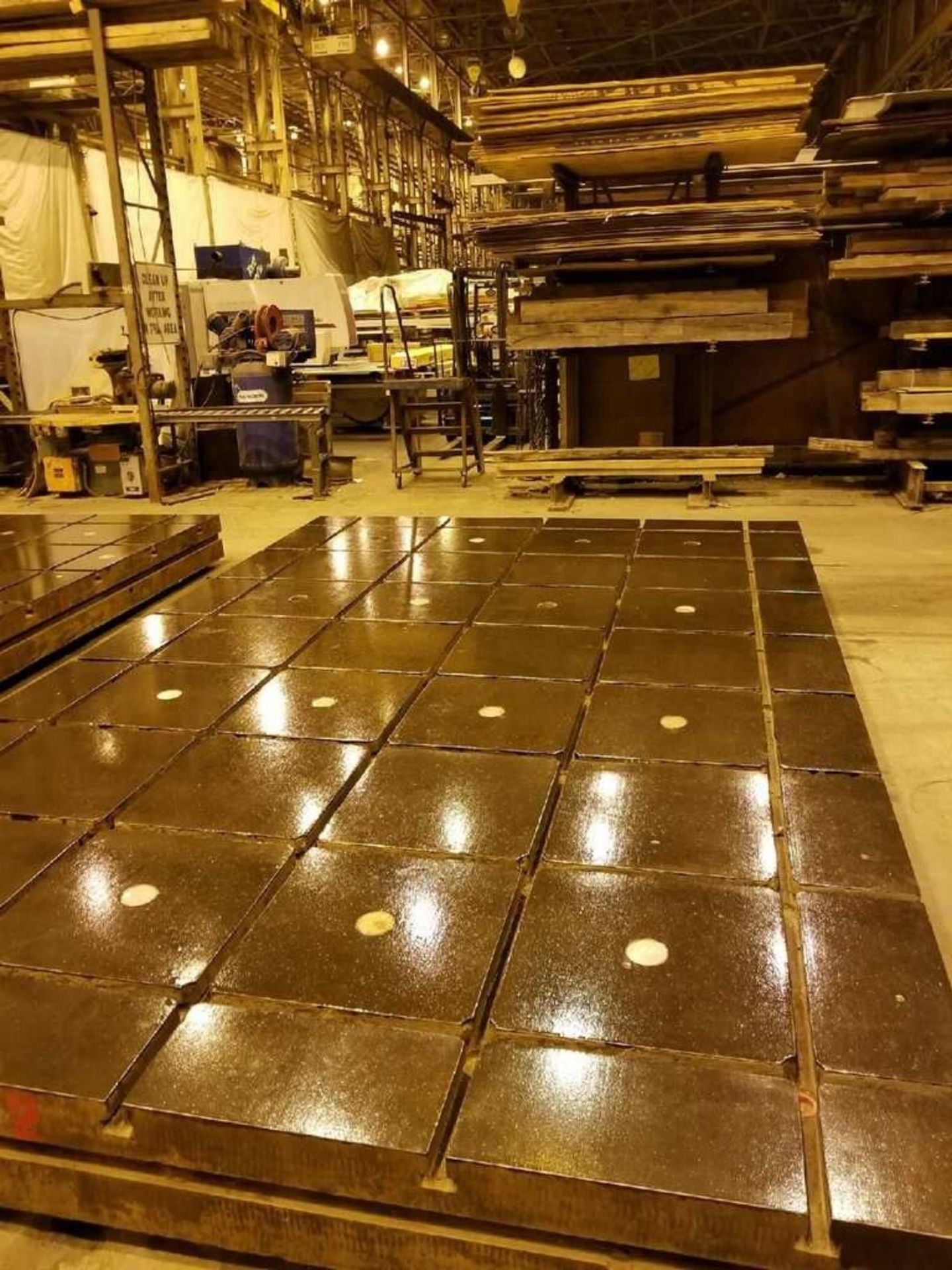 T Slotted Floor Plates 16ft x 10ftx 12in - Image 3 of 7