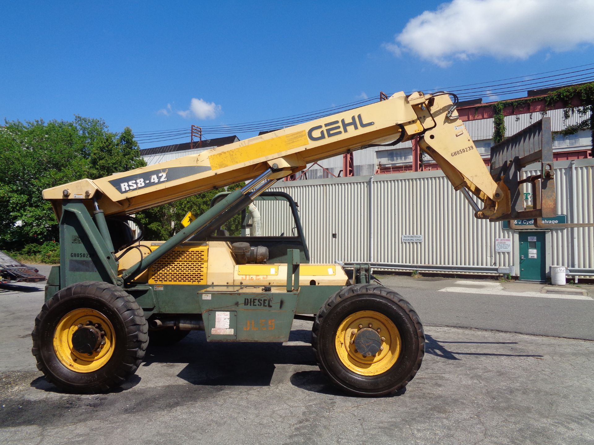 Gehl RS8-42 8,000lb Telecopic Forklift - Image 8 of 14