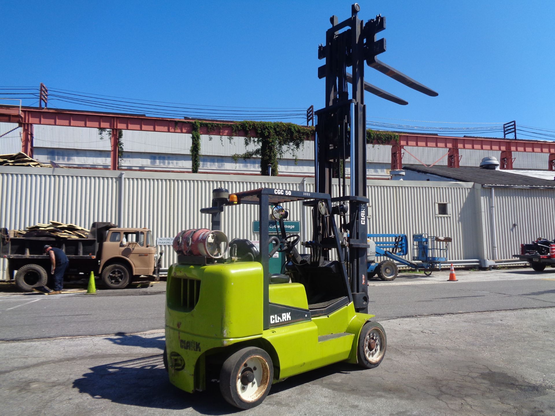 2014 Clark CGC500 10,000 lb Forklift - Image 11 of 12