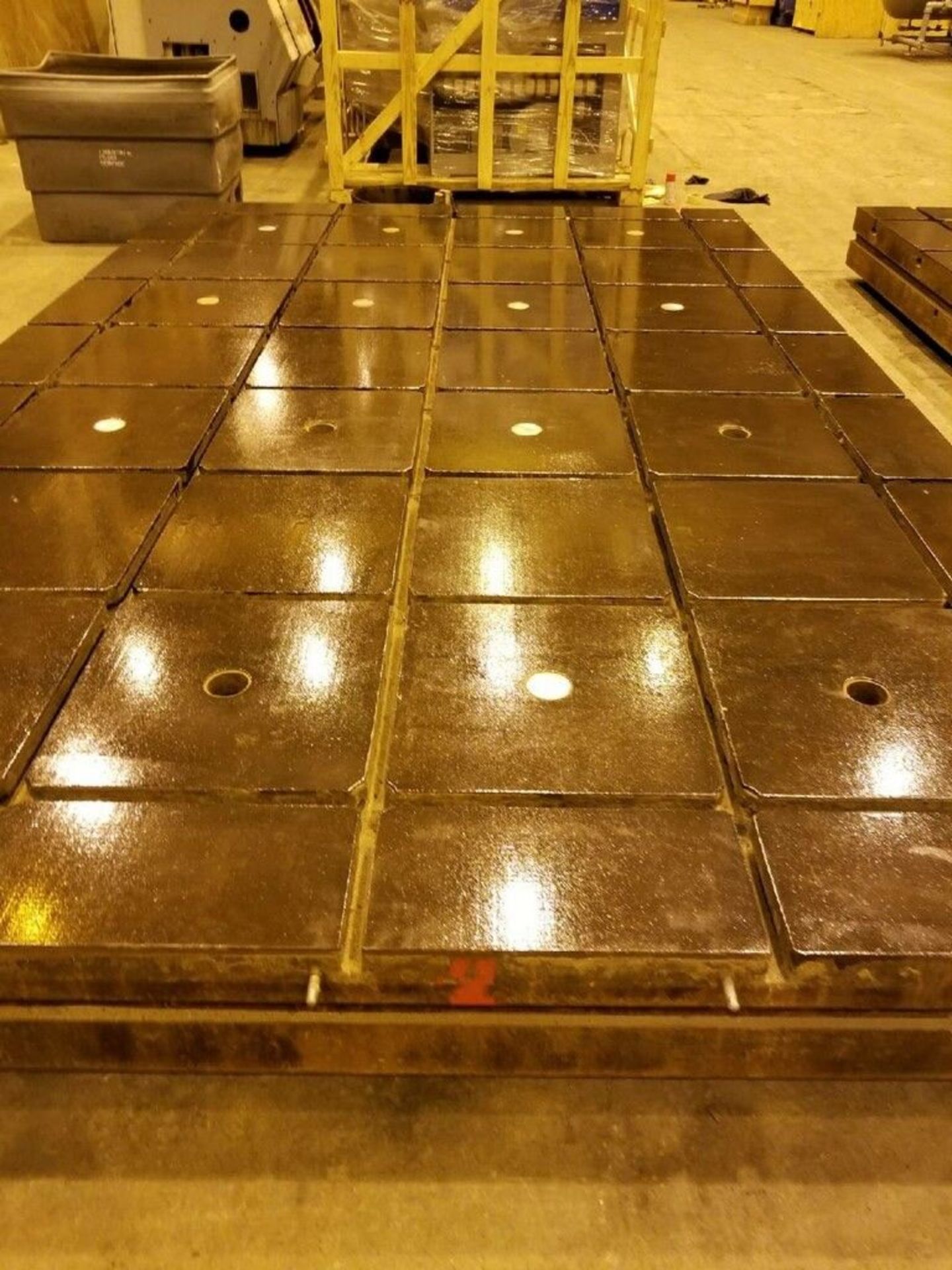 T Slotted Floor Plates 16ft x 10ftx 12in - Image 2 of 7