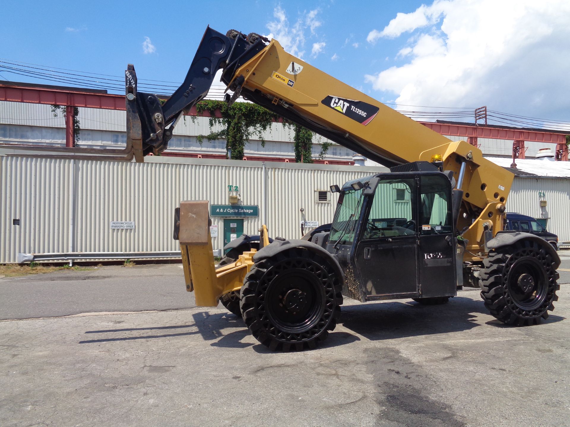 2012 Caterpillar TL1255C 12,000 lb Telescopic Forklift - Image 14 of 24