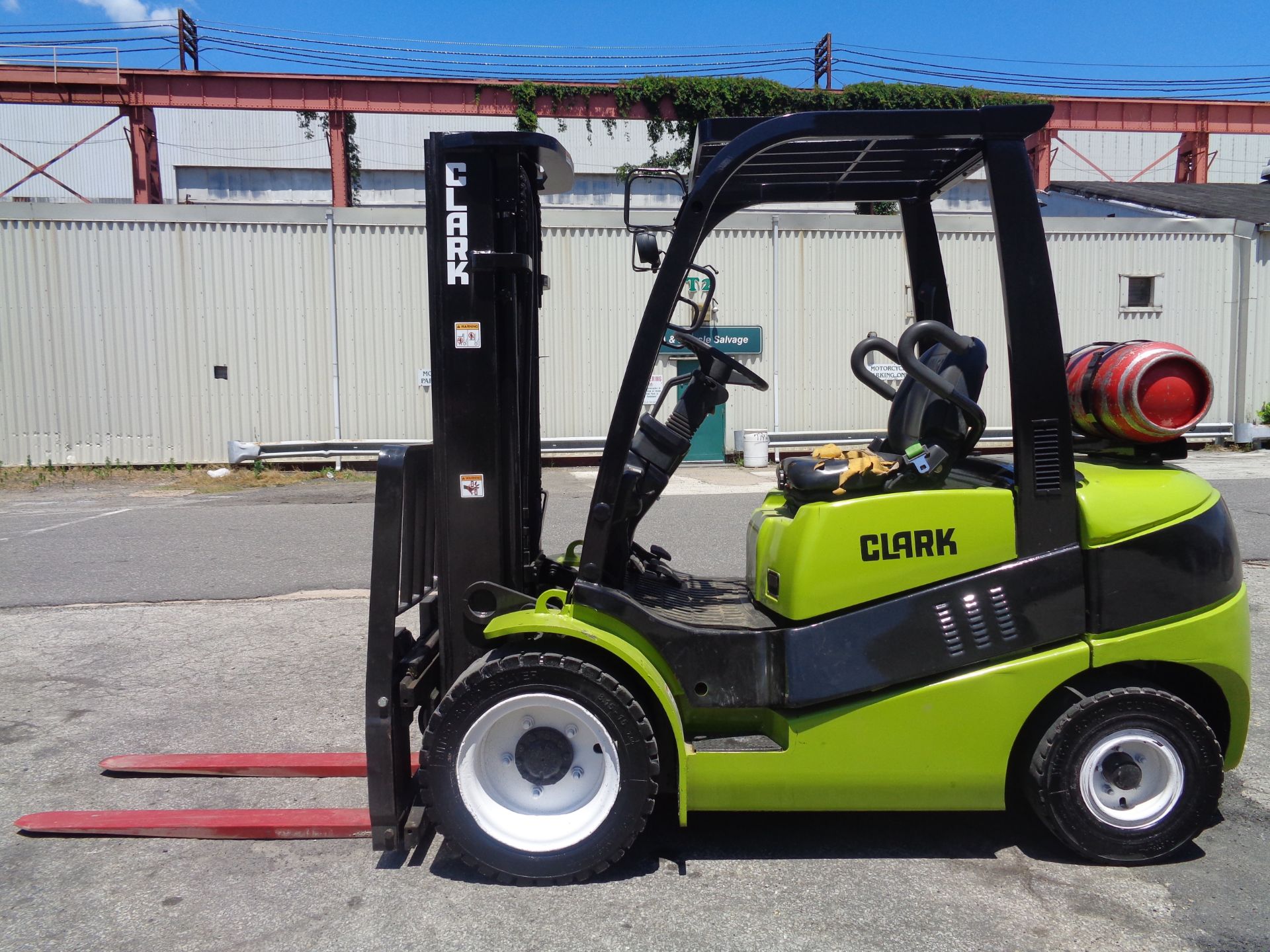 2014 Clark C30L 6,000lb Forklift - Image 2 of 12