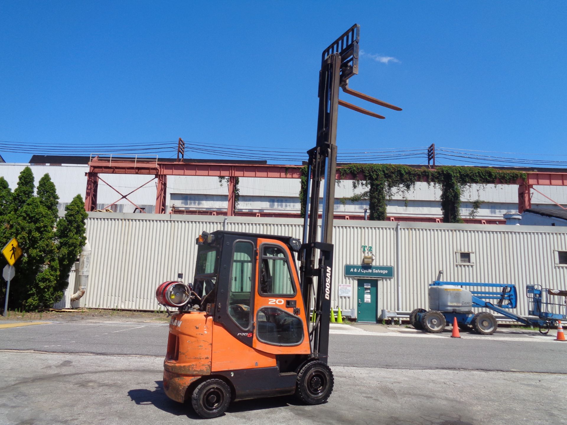 Doosan G20SC-5 4,000lb Forklift - Image 7 of 11