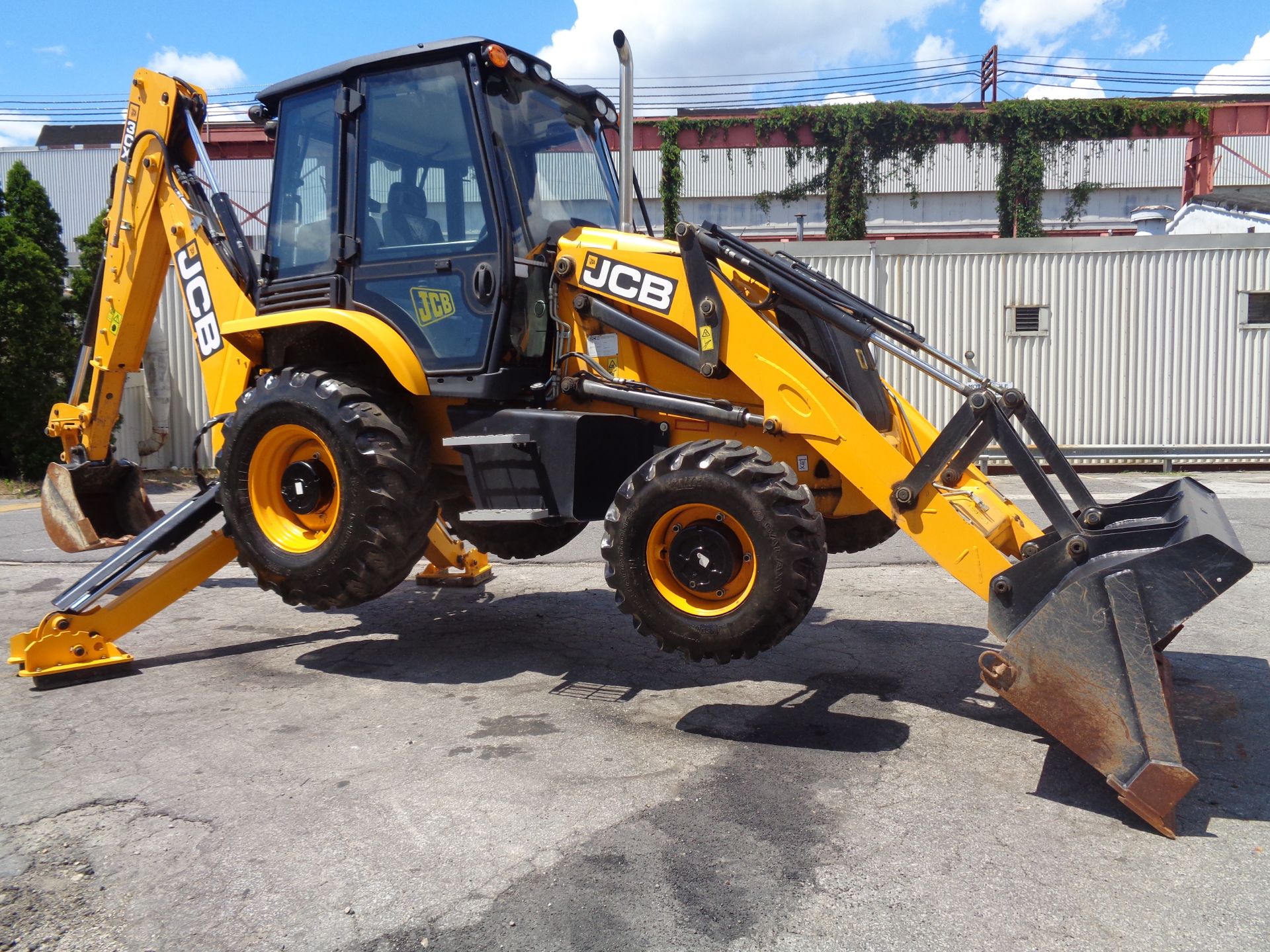 2018 JCB 3CXT 4x4 Backhoe - Only 161 Hours - Image 16 of 22