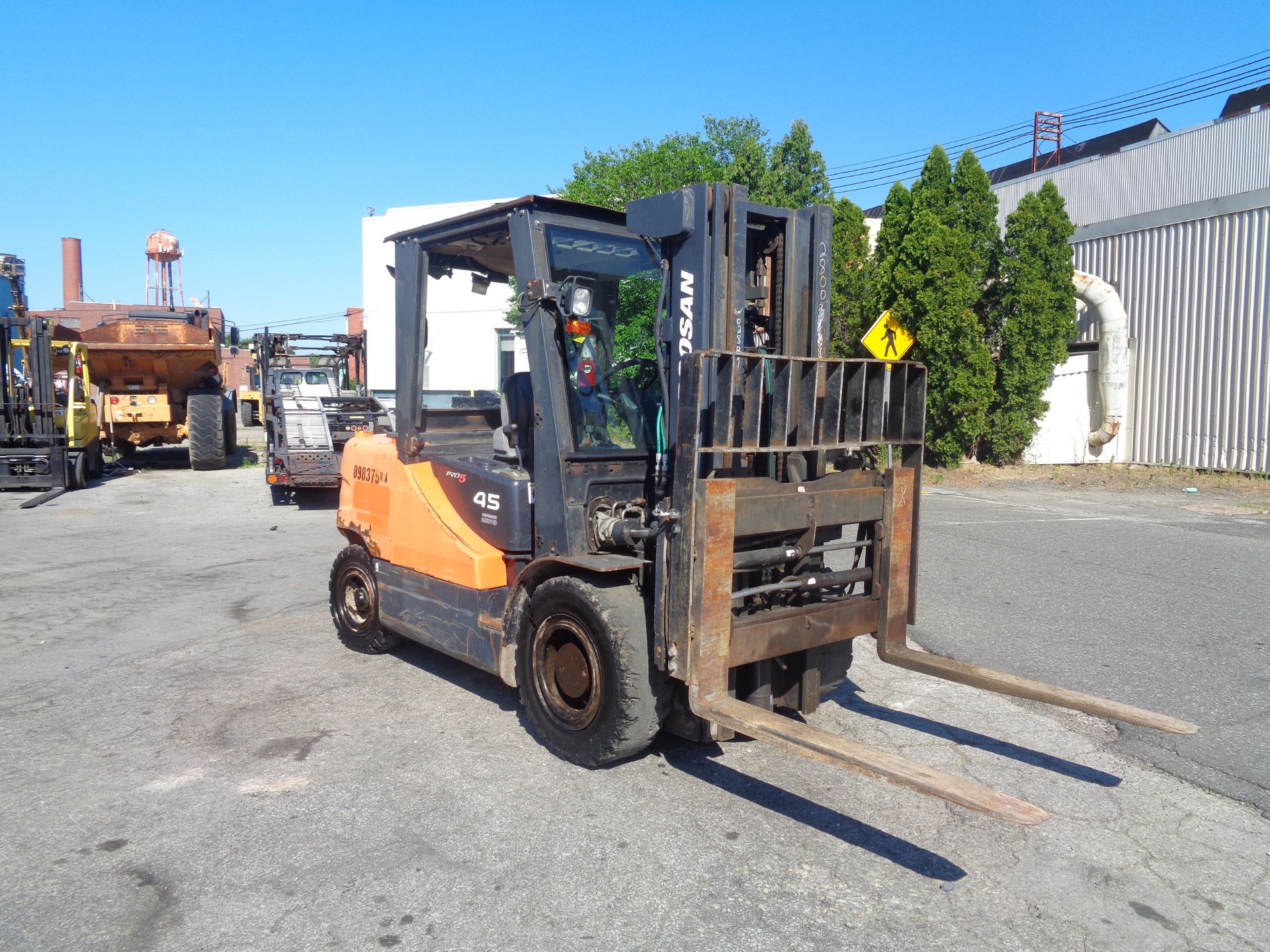 2014 Doosan D45S-5 10,000lb Forklift - Image 3 of 10