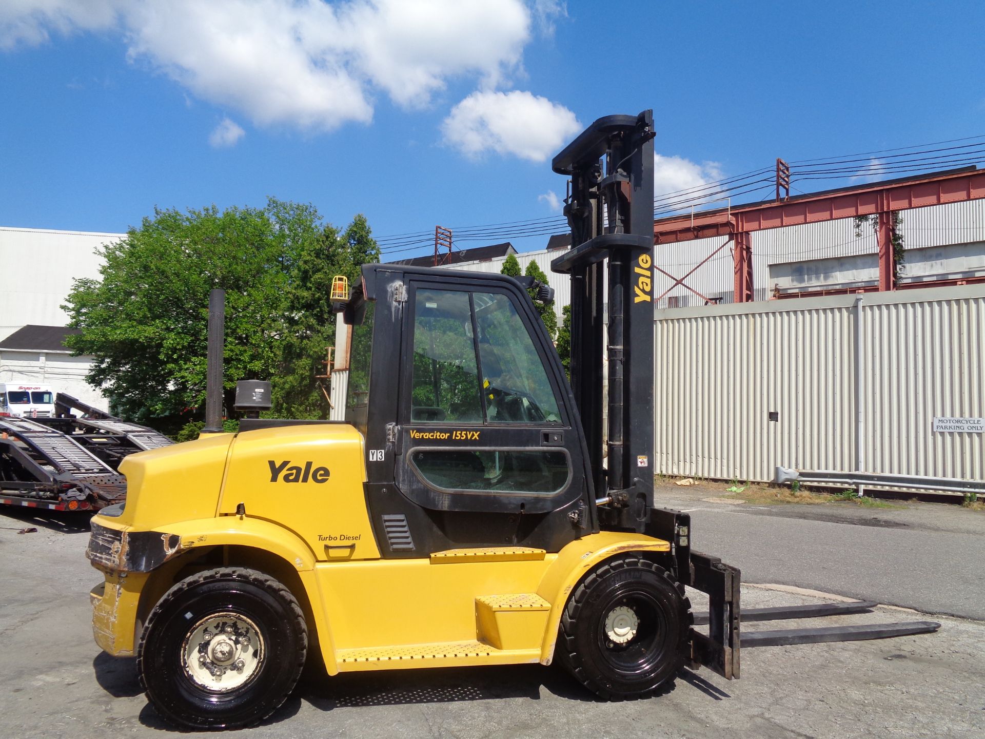 2016 Yale GDP155VXNTBV148 15,500 lb Forklift - Image 5 of 17