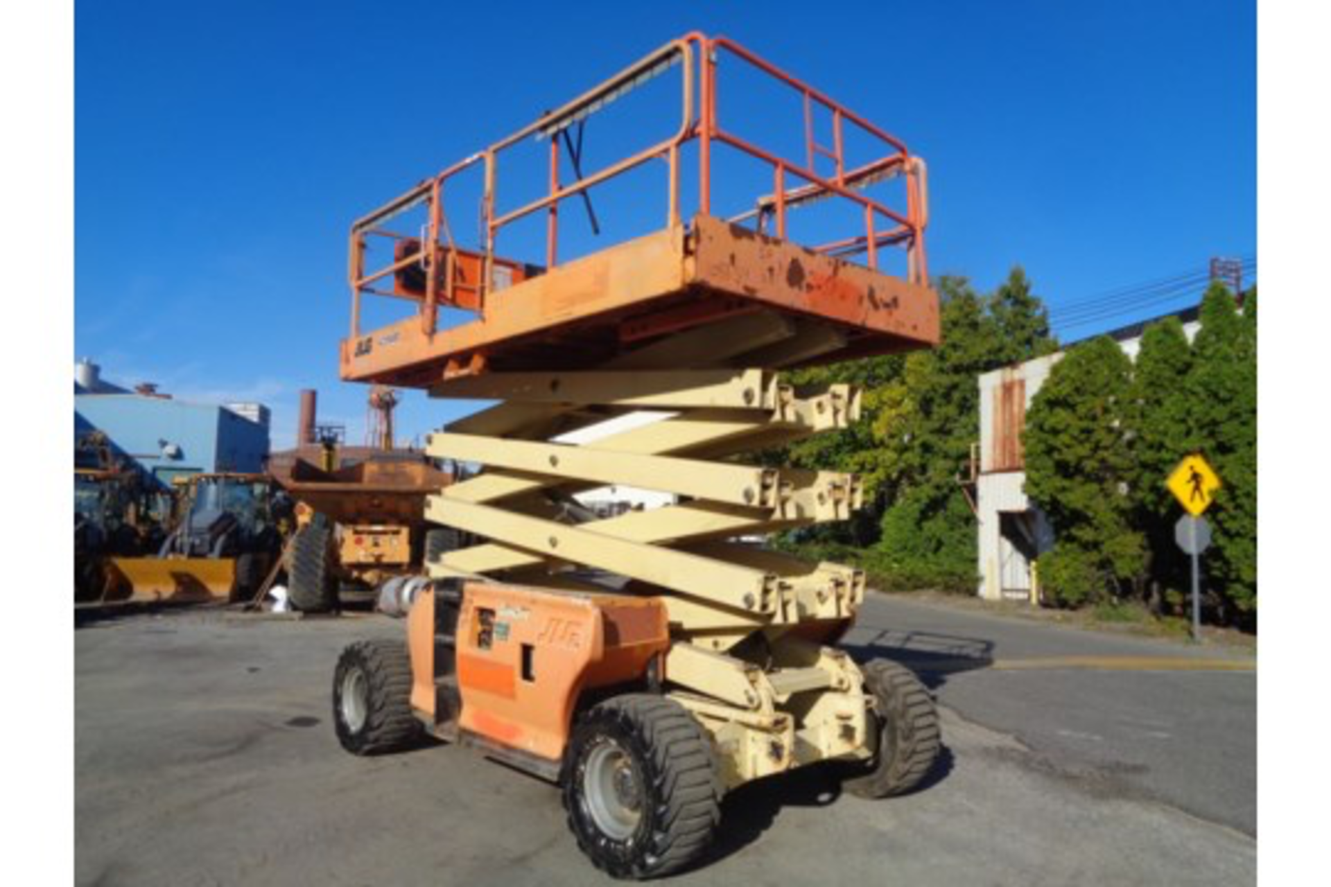 JLG 4394RT 43FT Rough Terrain 4x4 Scissor Lift - Image 12 of 19