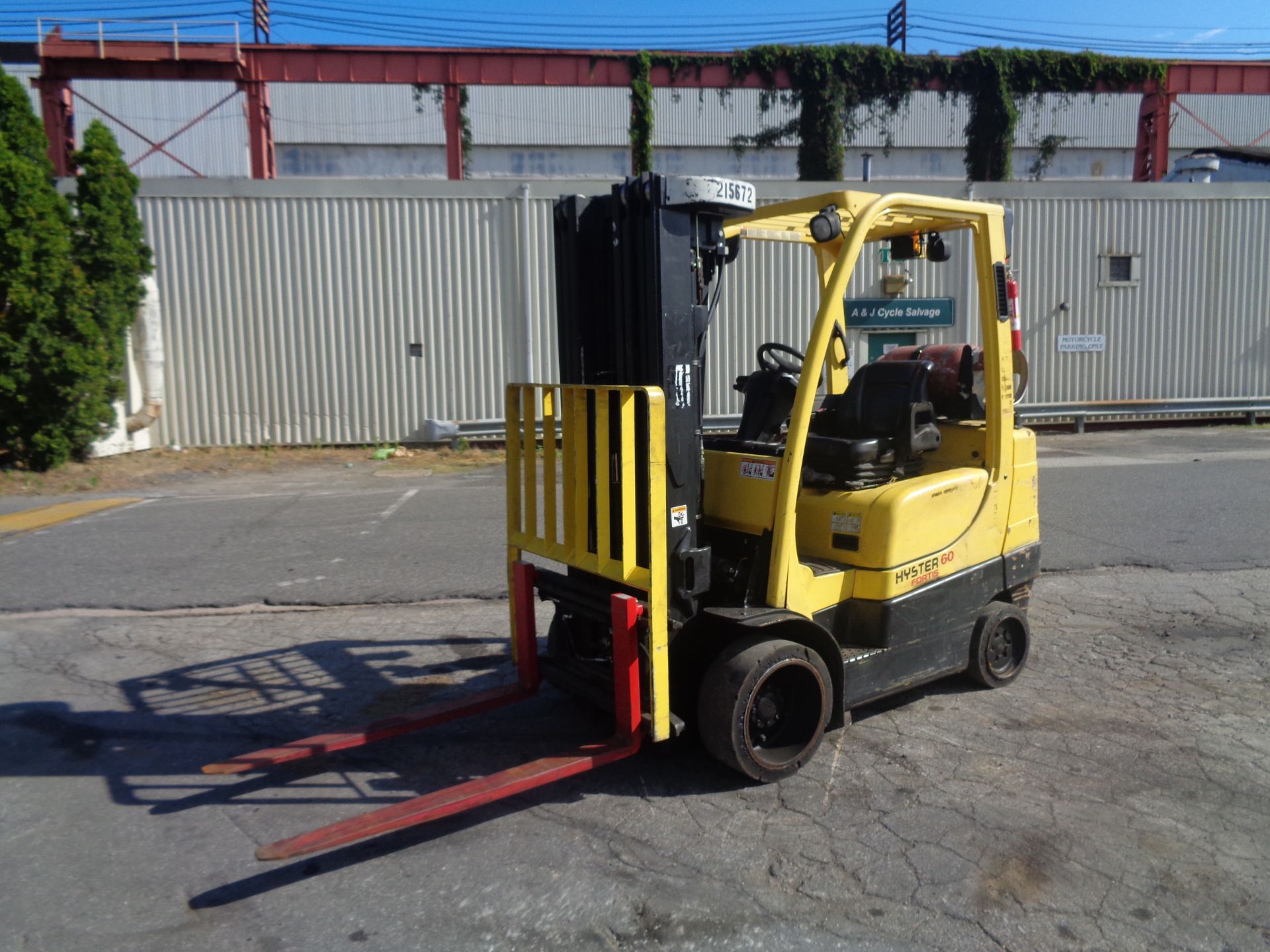 2012 Hyster S60FT 6,000lb Forklift - Quad Mast - Image 4 of 13