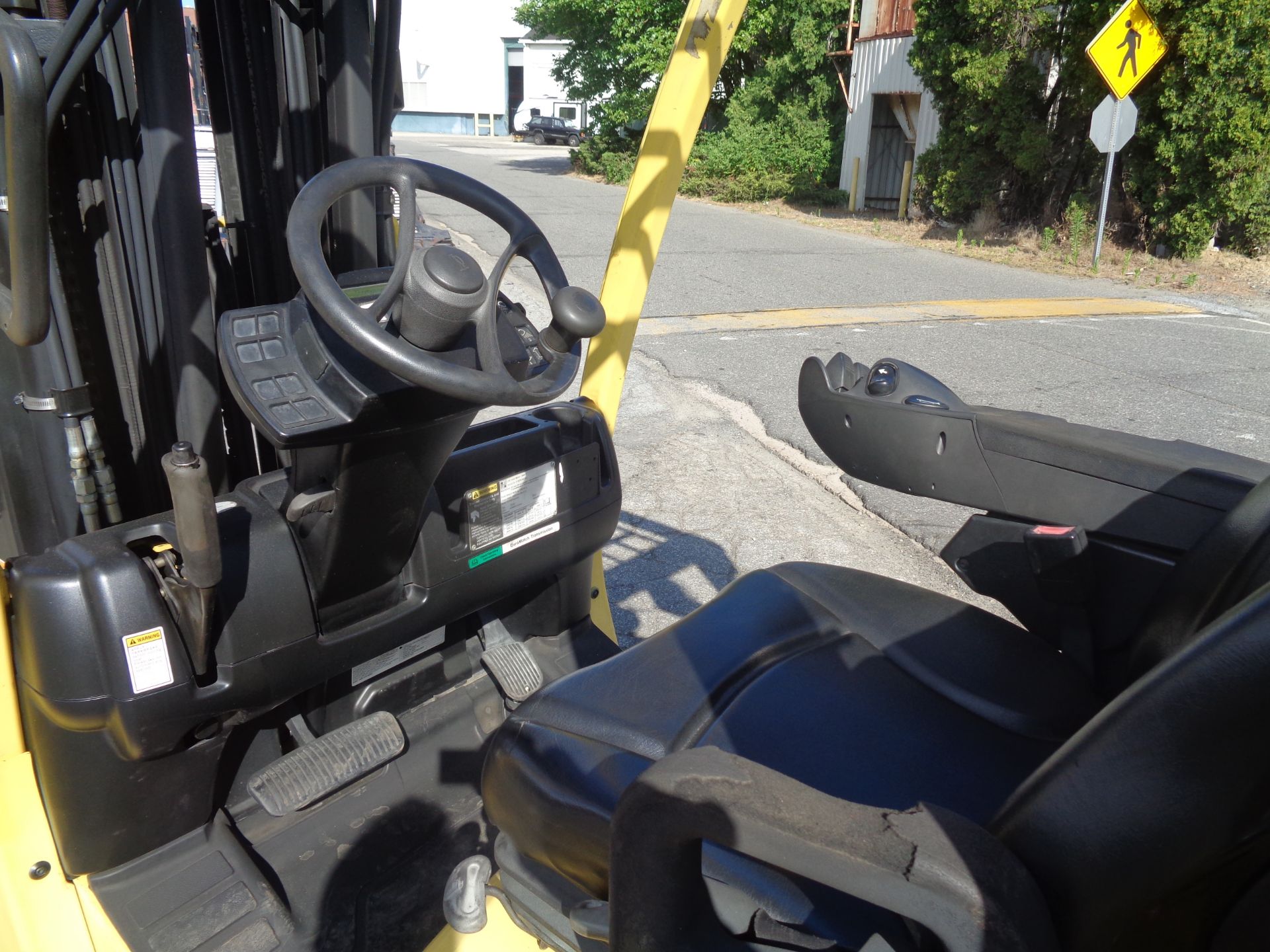 2012 Hyster S60FT 6,000lb Forklift - Quad Mast - Image 12 of 13