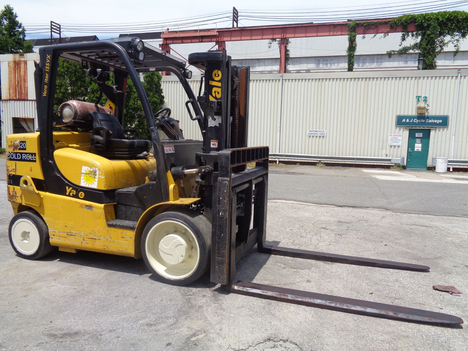 2015 Yale GLC155VXNCJV087 15,000lb Forklift - Image 4 of 14