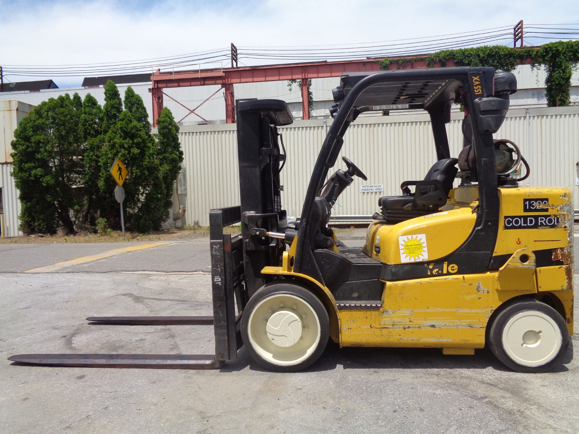 2015 Yale GLC155VXNCJV087 15,000lb Forklift - Image 6 of 14