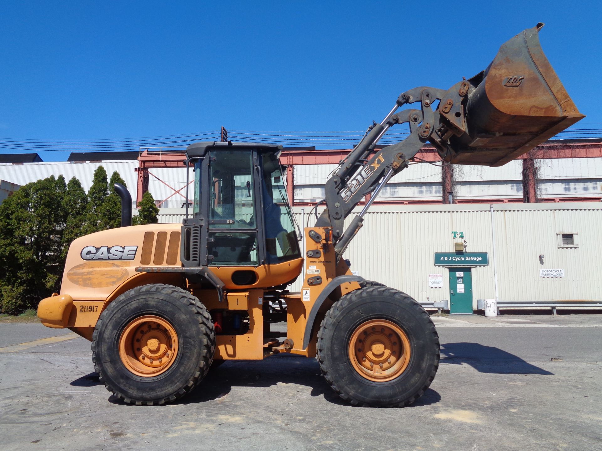 2013 Case 512E Wheel Loader - Image 8 of 11